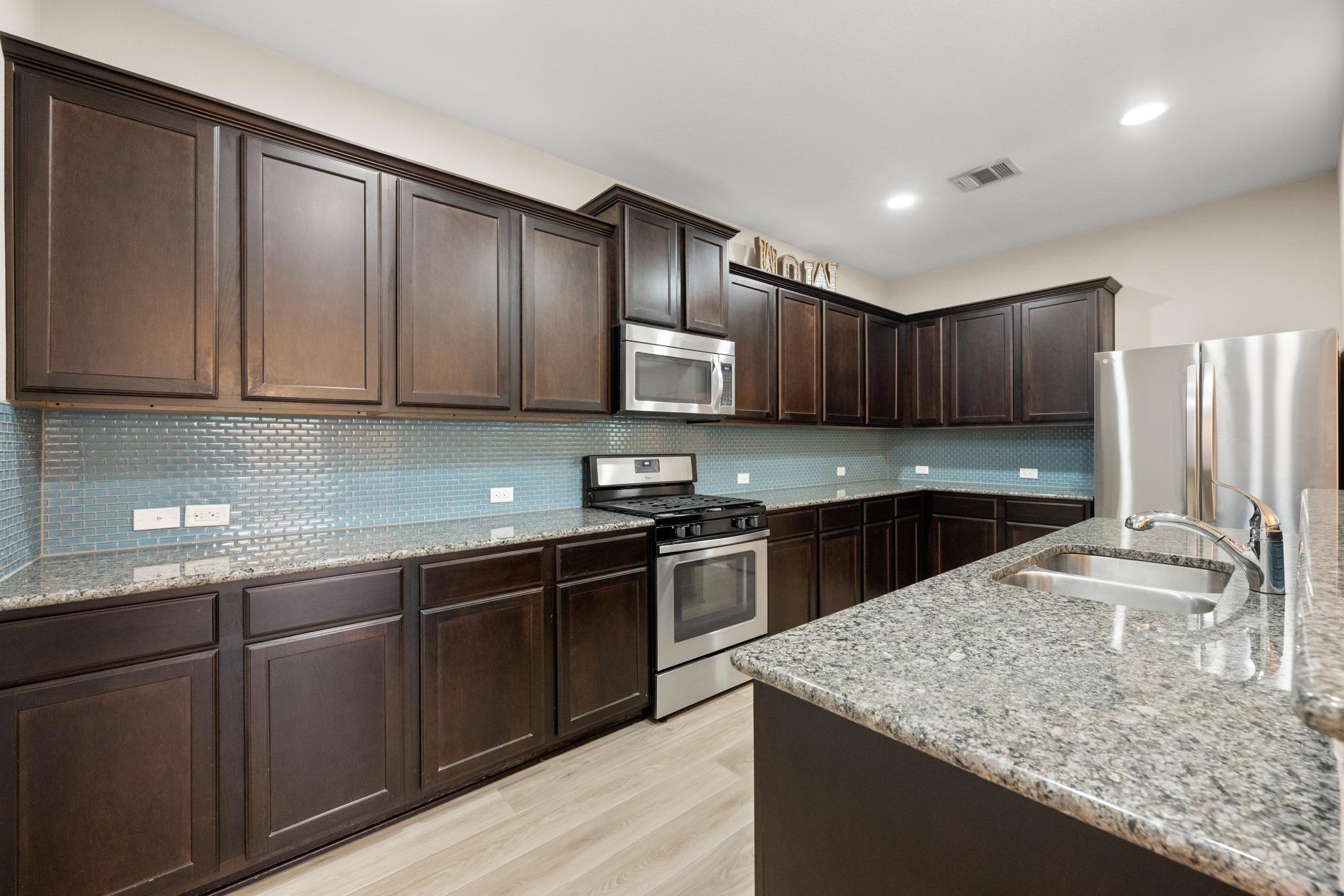 9513 Bentley Garner Ln, Austin, TX 78748