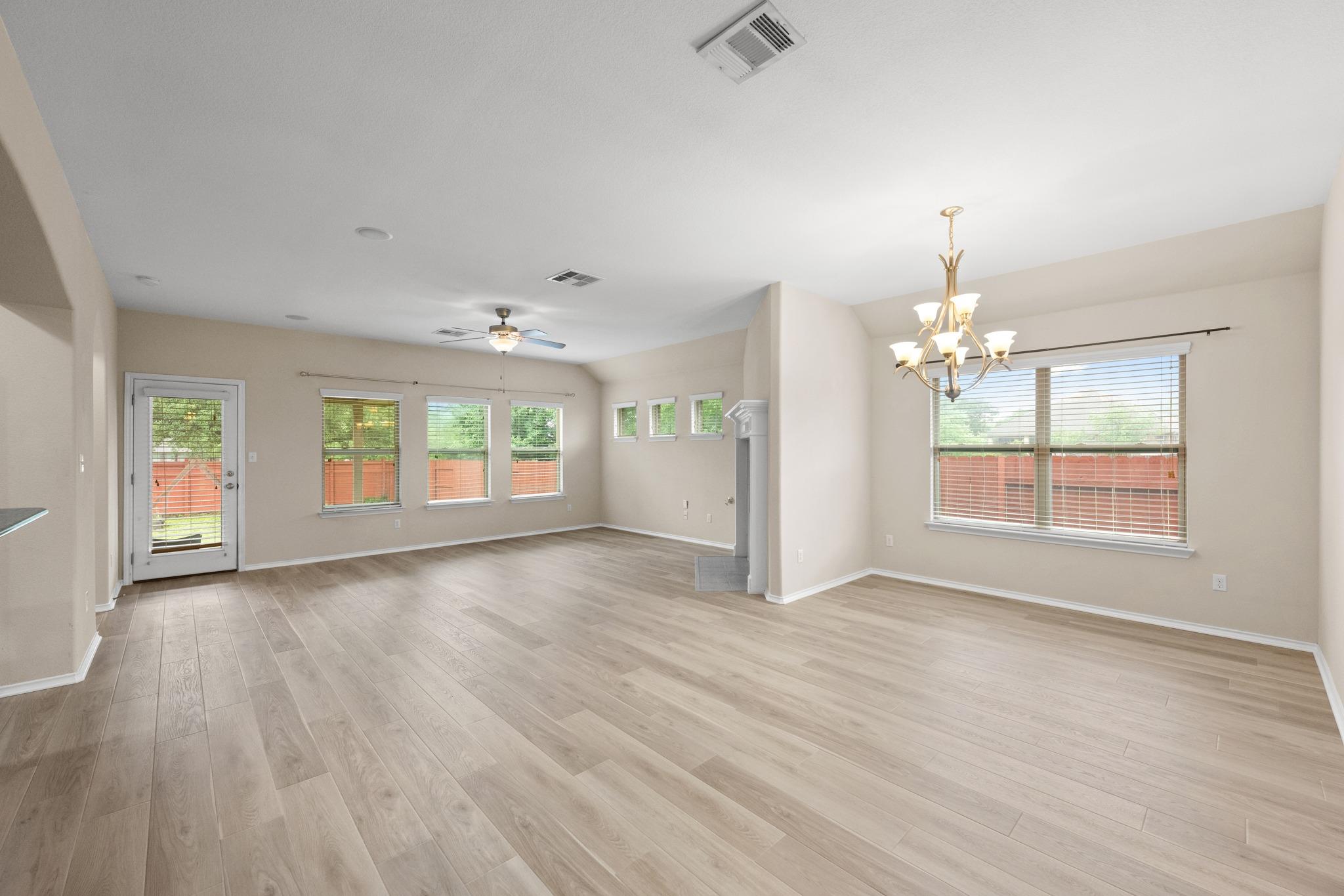 9513 Bentley Garner Ln, Austin, TX 78748