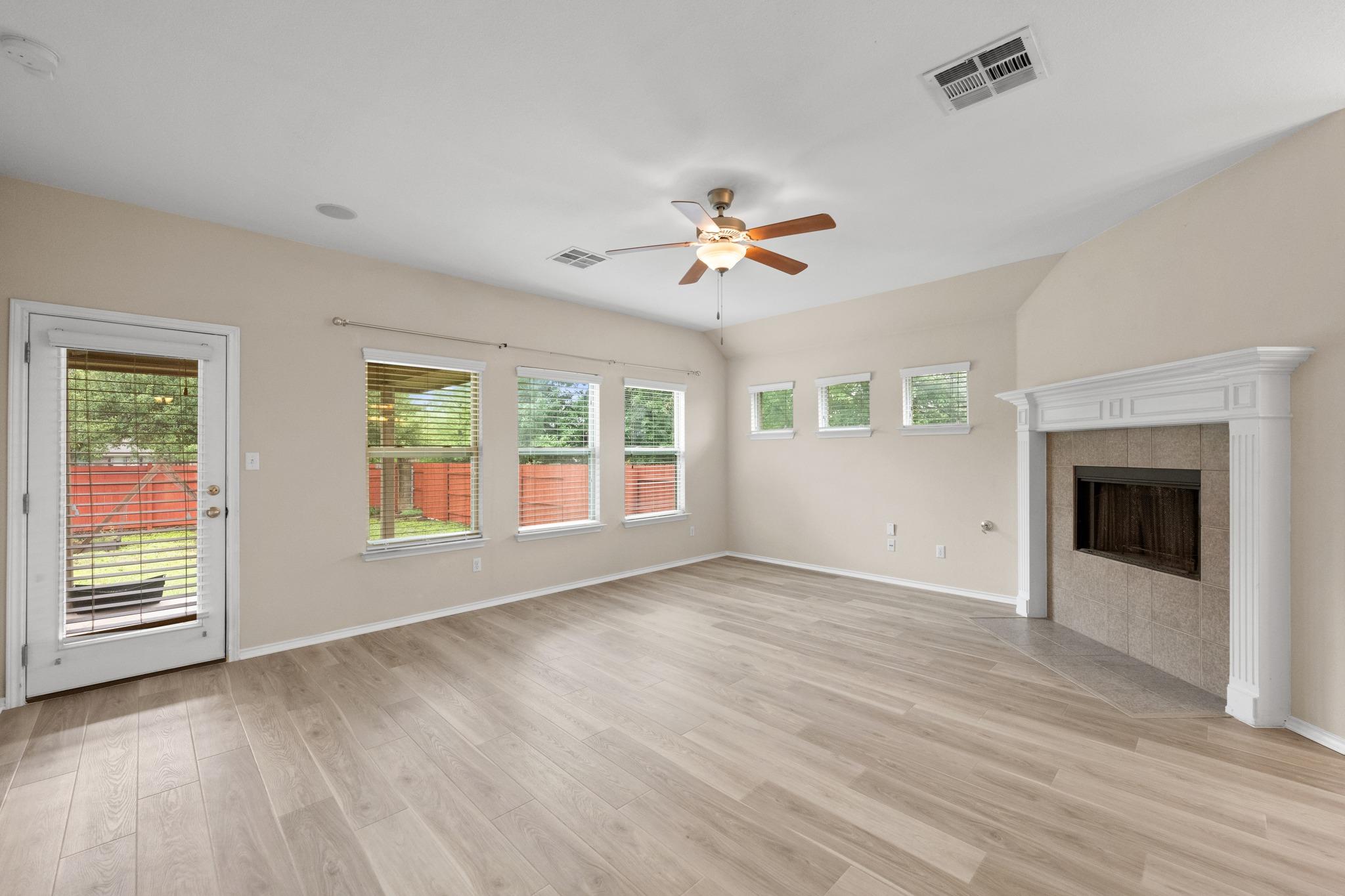 9513 Bentley Garner Ln, Austin, TX 78748