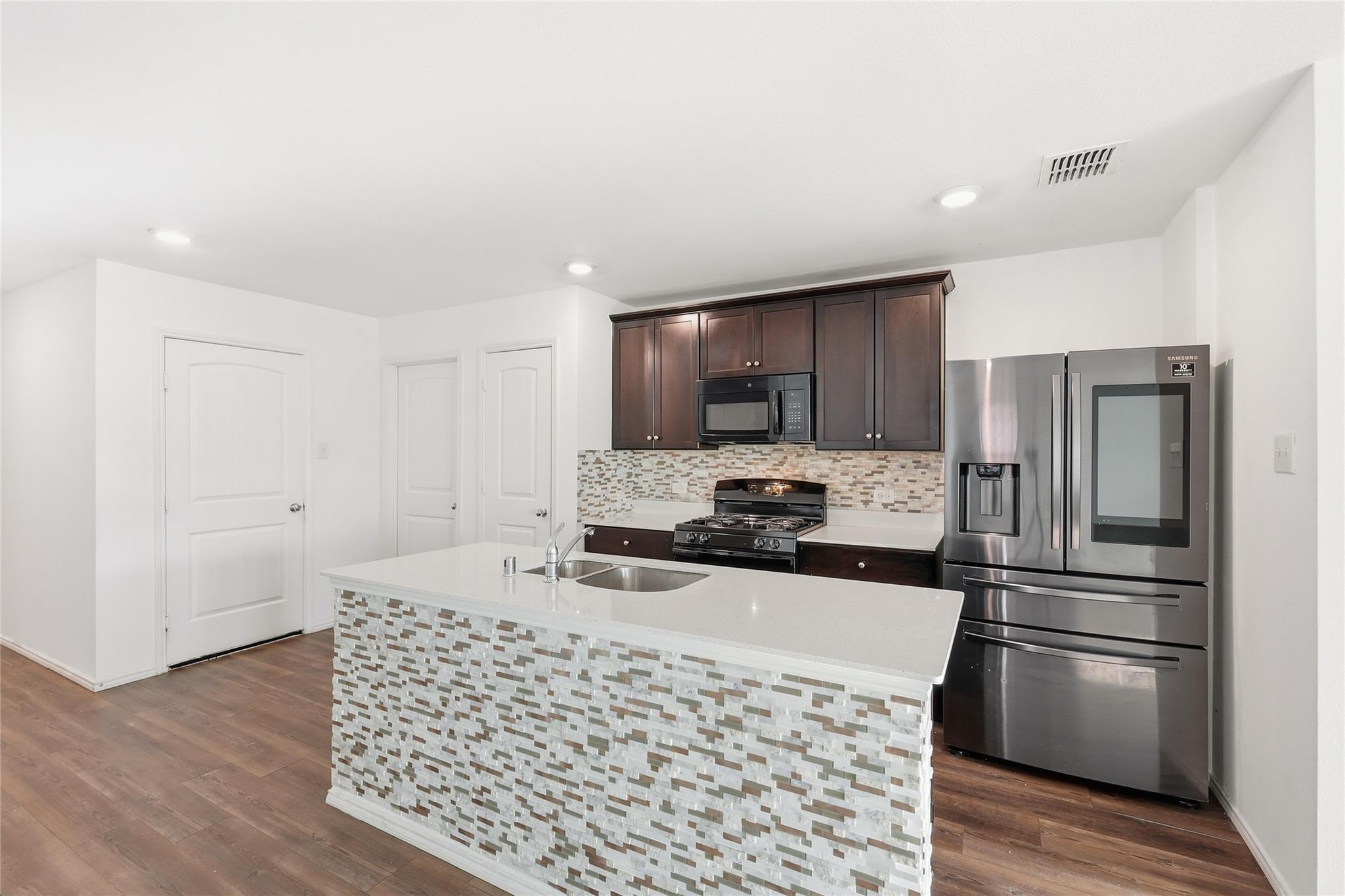 324 Buckeye Ave, Princeton, TX 75407