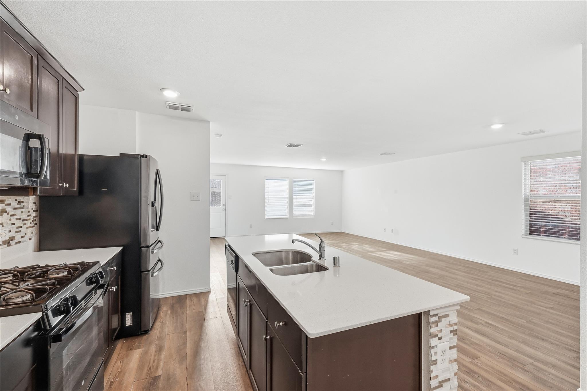 324 Buckeye Ave, Princeton, TX 75407