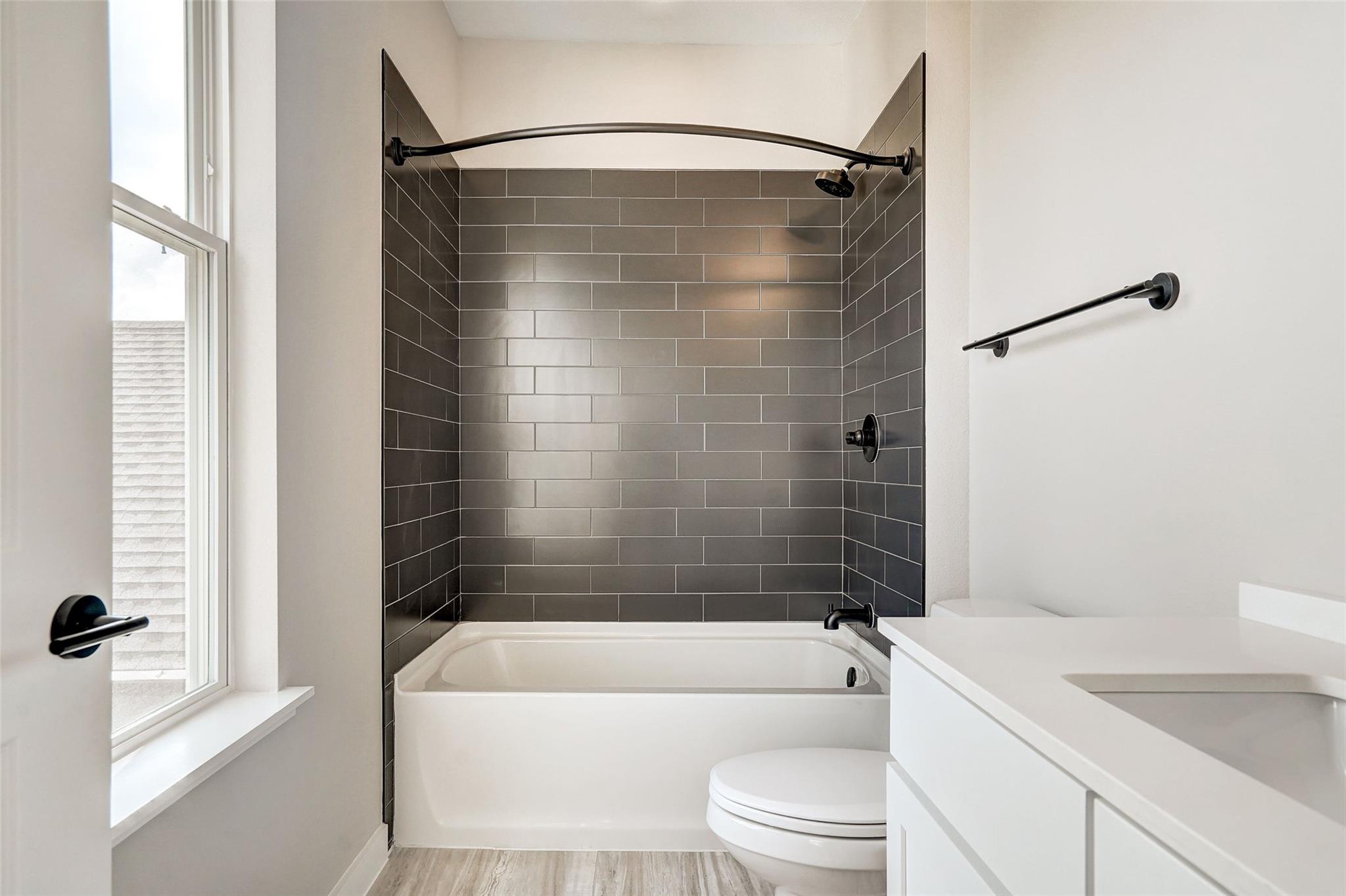 3809 Valley View Rd # 13, Austin, TX 78704