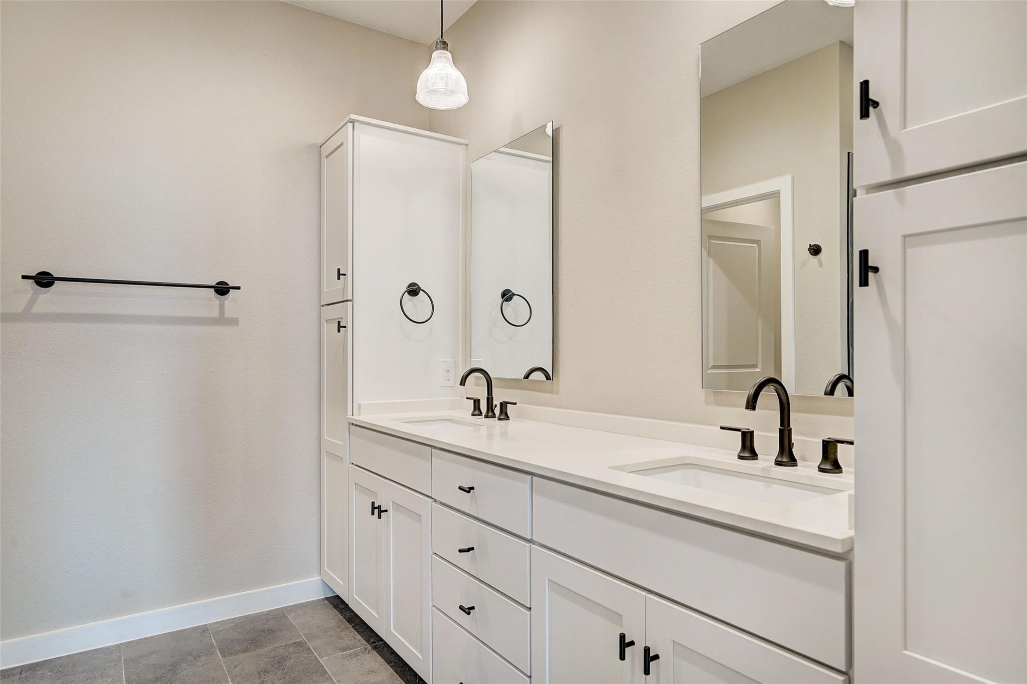 3809 Valley View Rd # 13, Austin, TX 78704