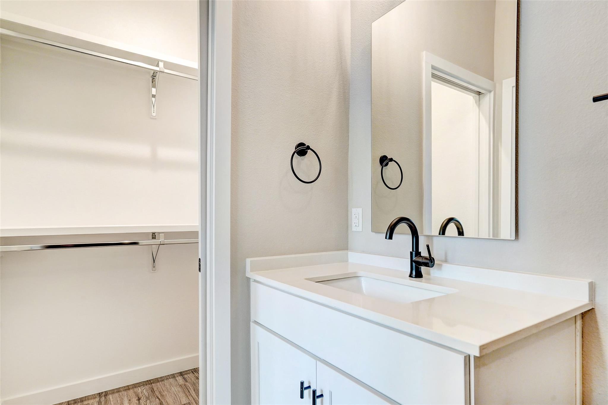 3809 Valley View Rd # 13, Austin, TX 78704