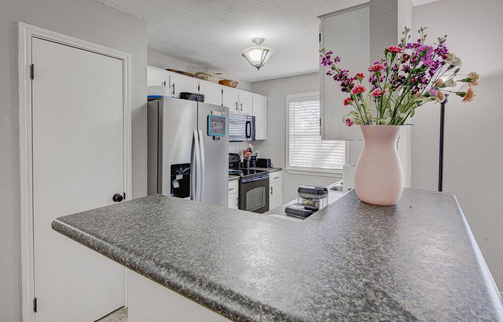 417 Fantail Loop # B, Lakeway, TX 78734