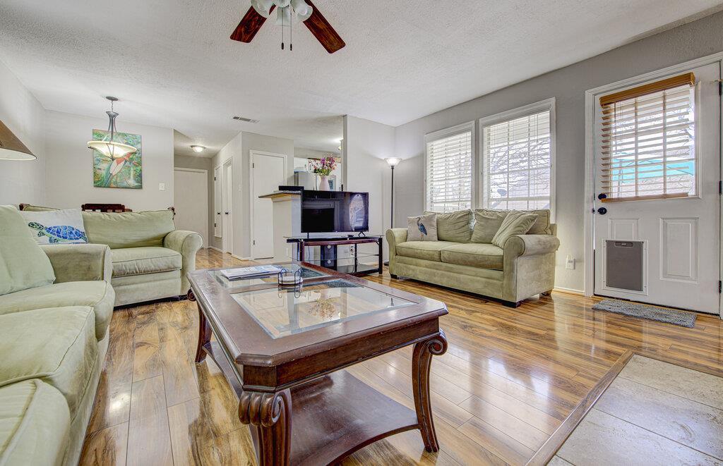 417 Fantail Loop # B, Lakeway, TX 78734