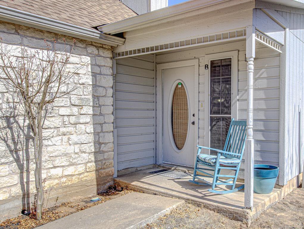 417 Fantail Loop # B, Lakeway, TX 78734