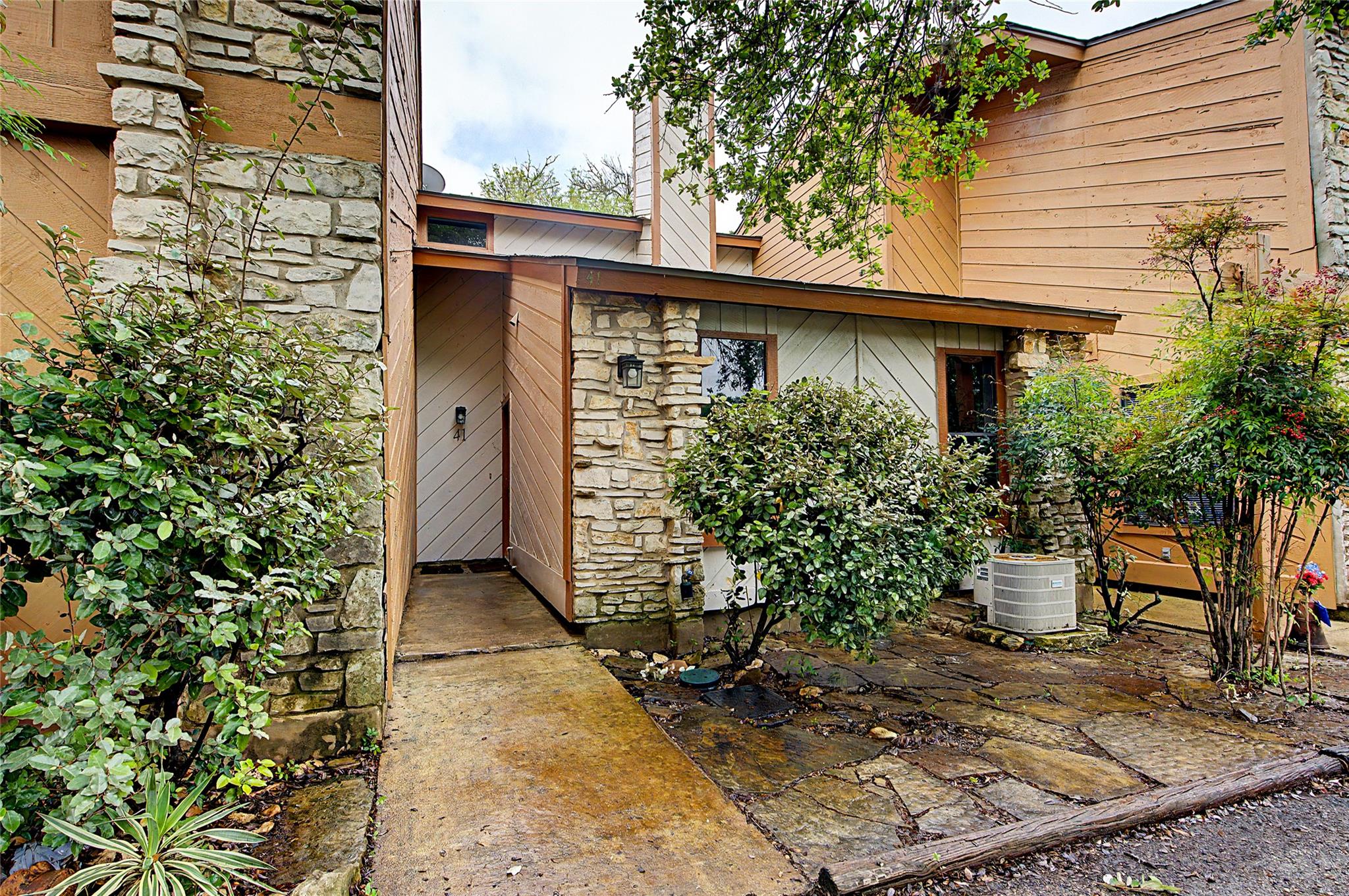41 Cypress Fairway Vlg, Wimberley, TX 78676