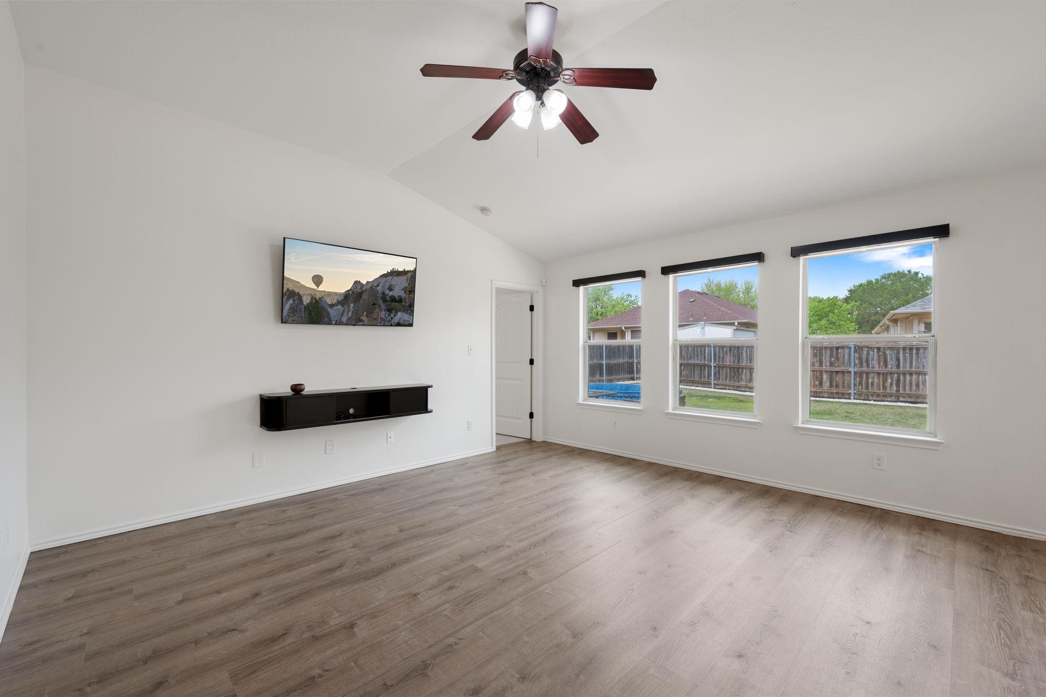 1812 McClannahan Dr, Austin, TX 78748