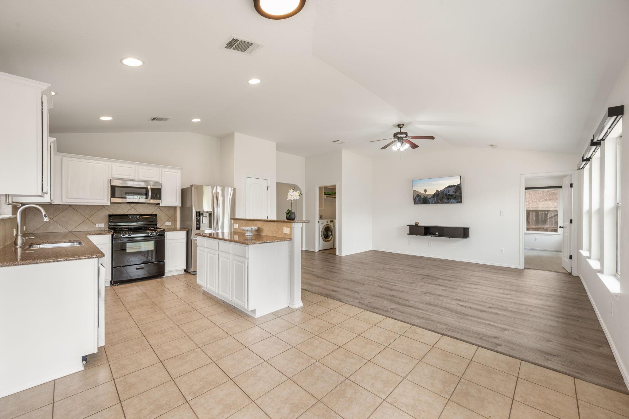 1812 McClannahan Dr, Austin, TX 78748