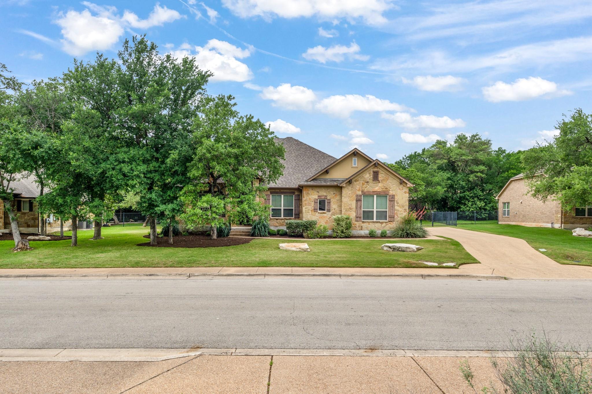 1016 Shinnecock Hills Dr, Georgetown, TX 78628