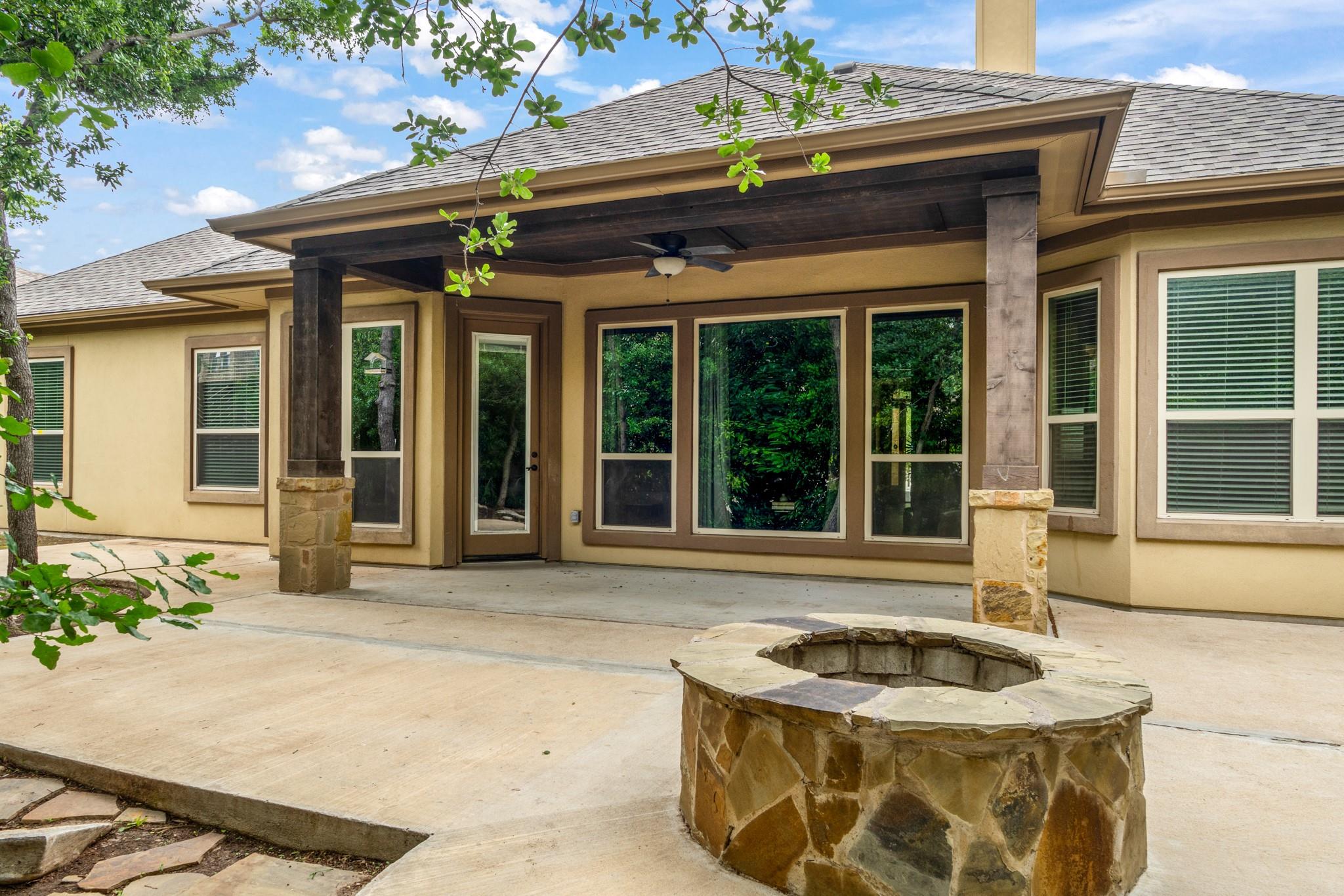 1016 Shinnecock Hills Dr, Georgetown, TX 78628