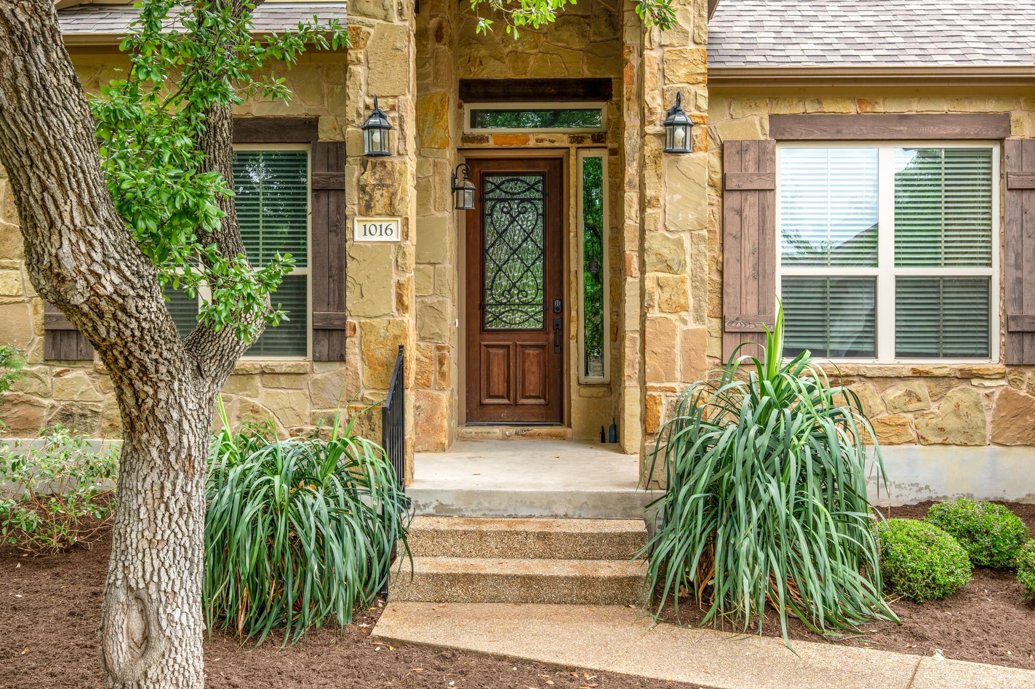 1016 Shinnecock Hills Dr, Georgetown, TX 78628