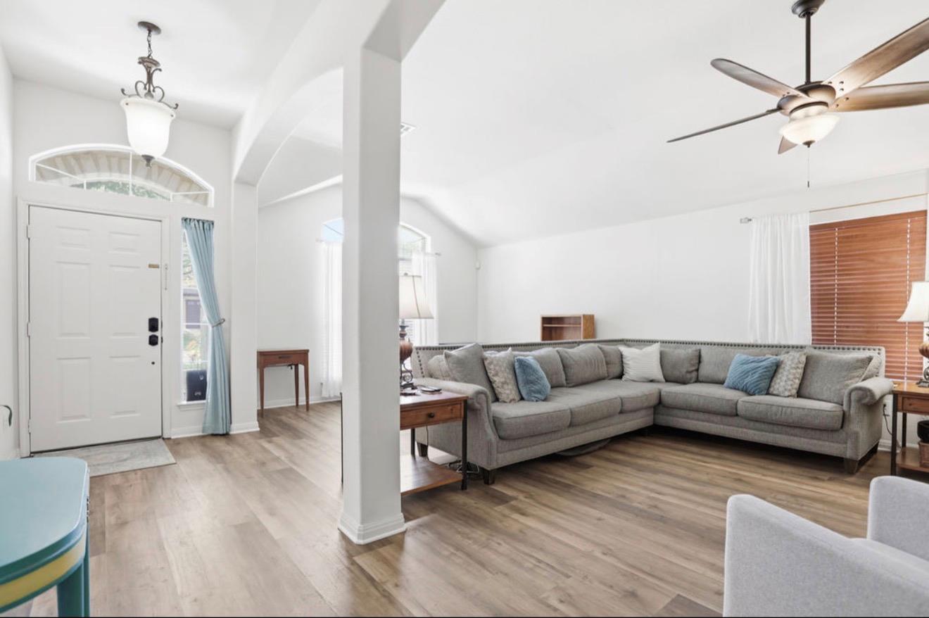 3725 Cheyenne St, Round Rock, TX 78665