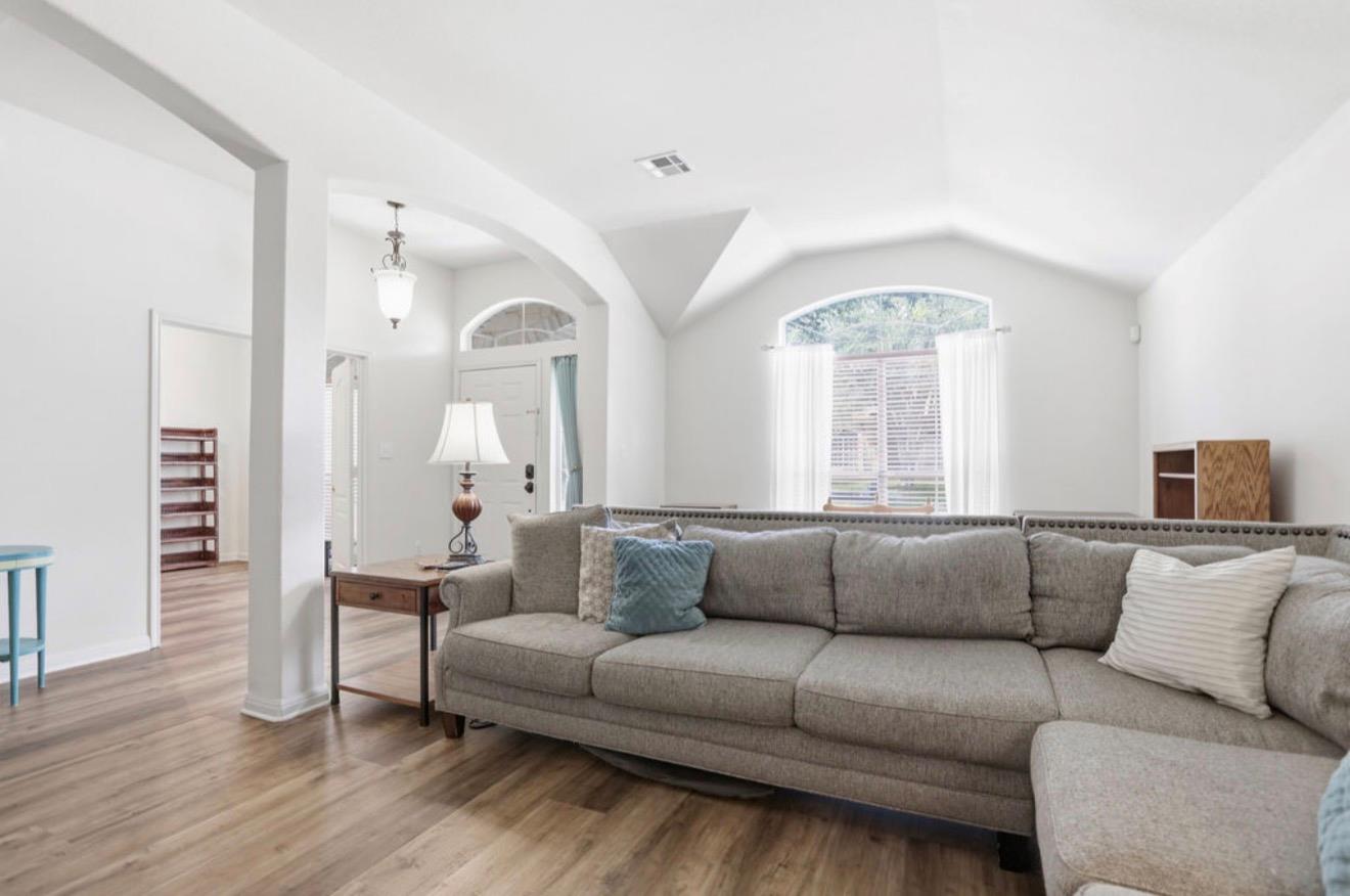 3725 Cheyenne St, Round Rock, TX 78665