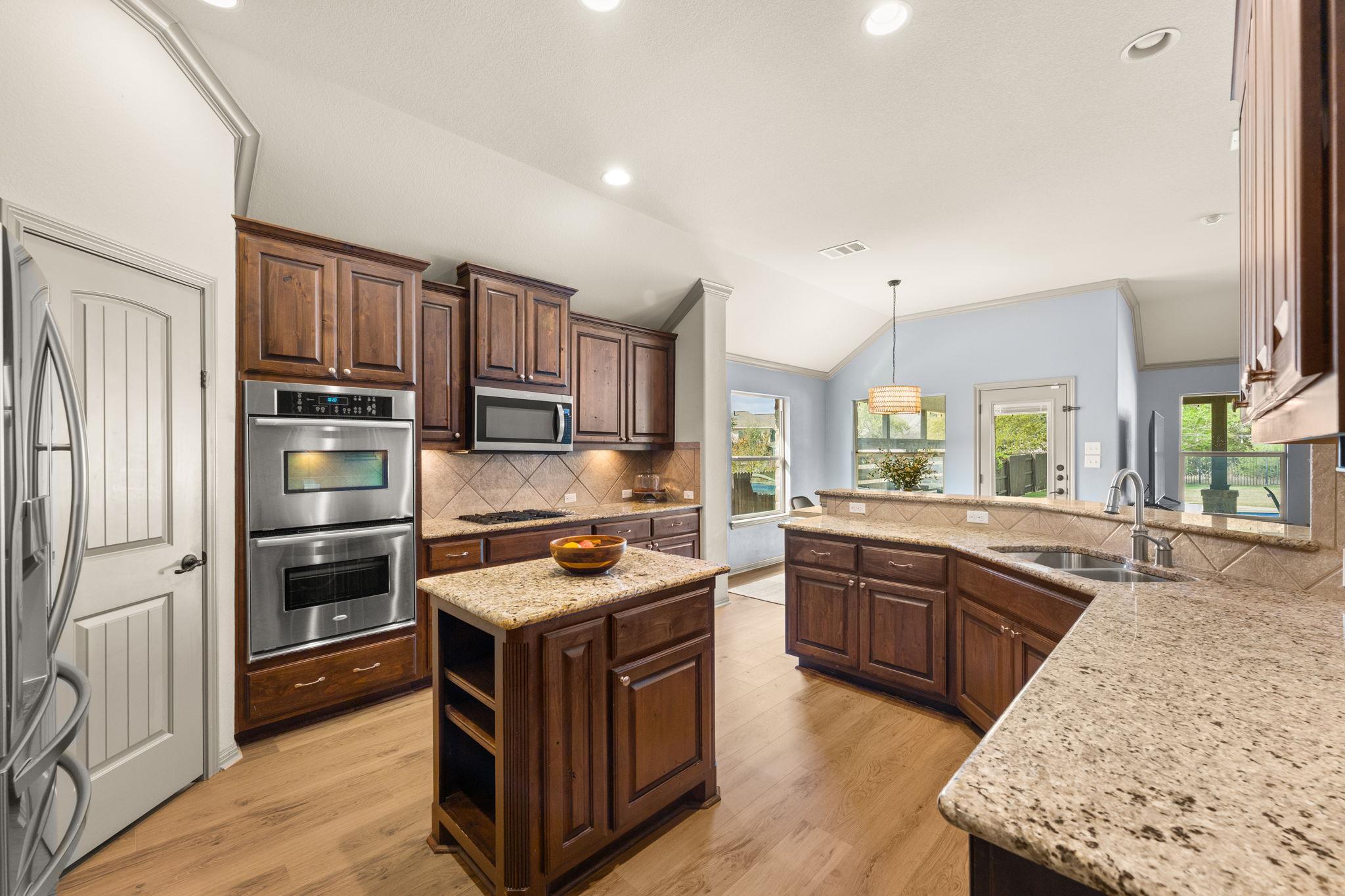 13670 Mesa Verde Dr, Austin, TX 78737