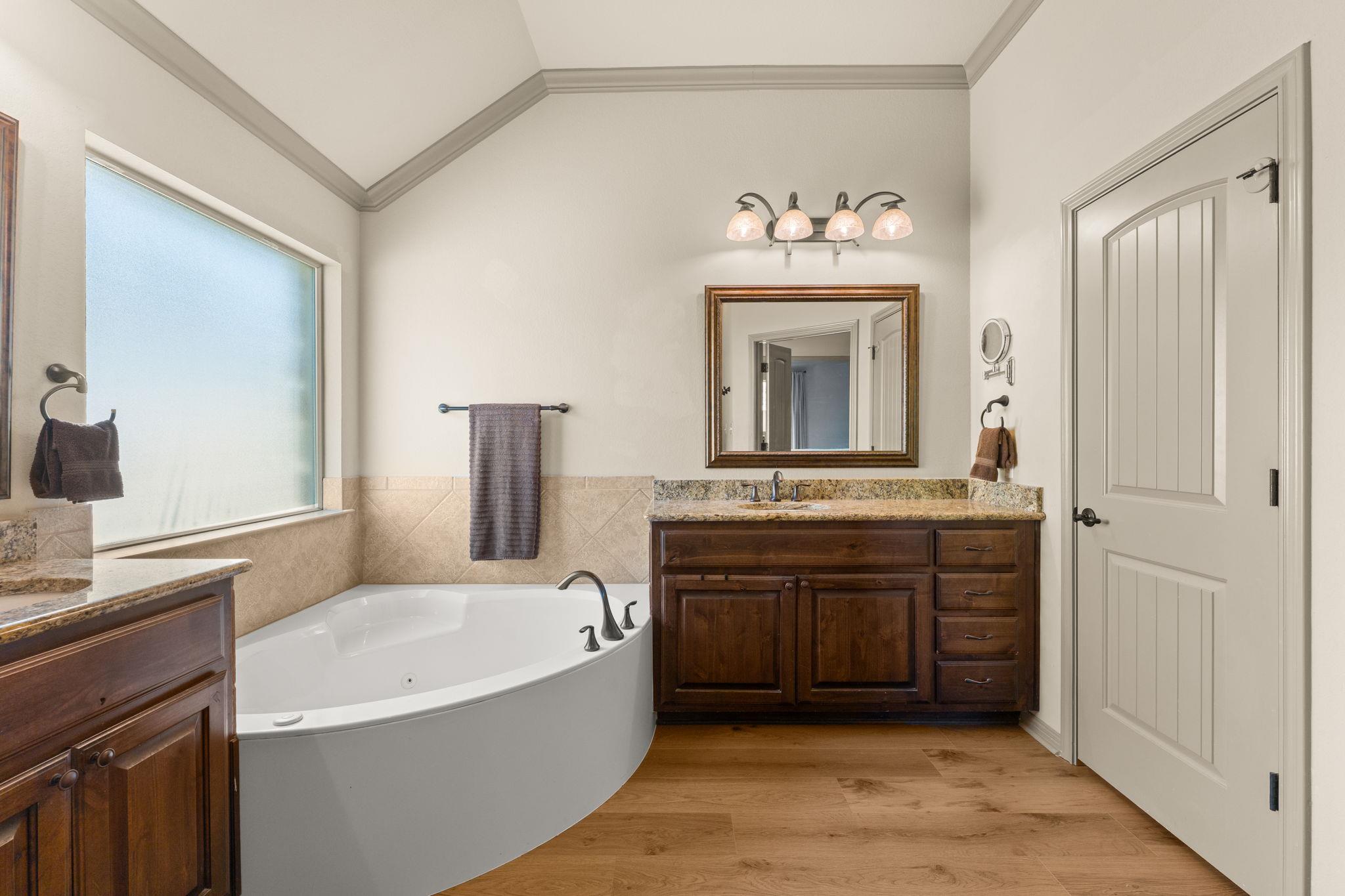 13670 Mesa Verde Dr, Austin, TX 78737