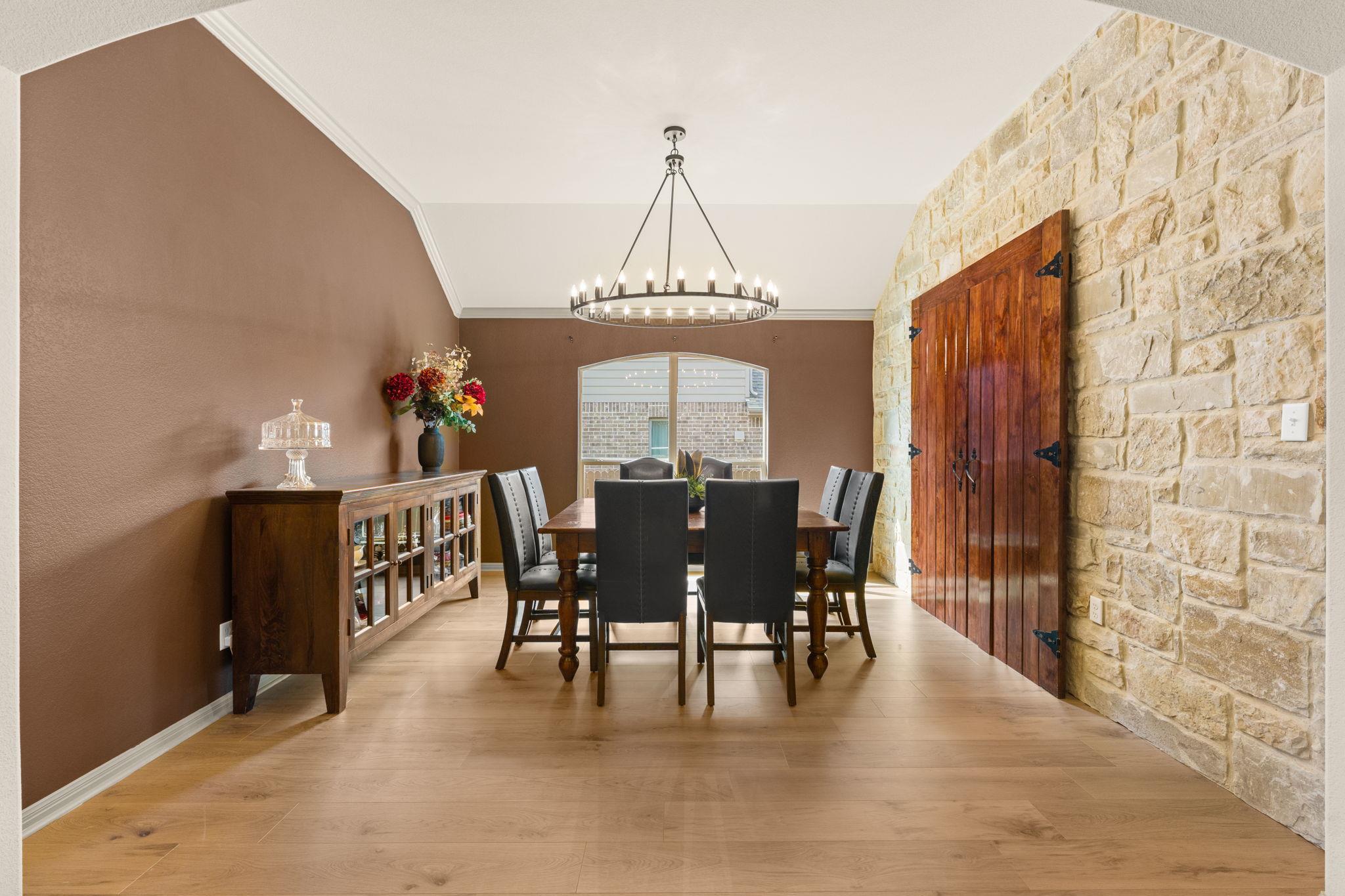 13670 Mesa Verde Dr, Austin, TX 78737