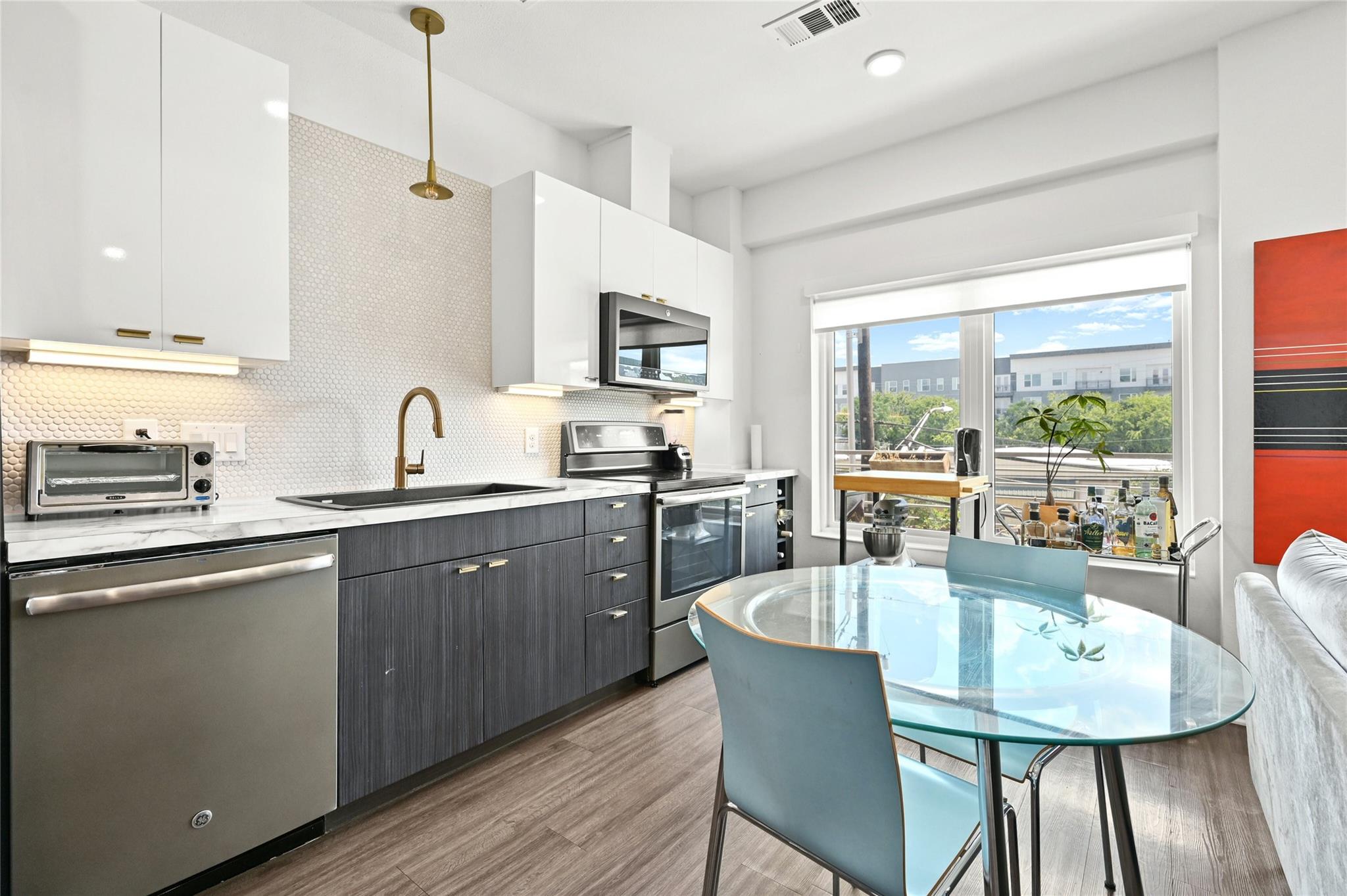 4361 S Congress Ave # 228, Austin, TX 78745