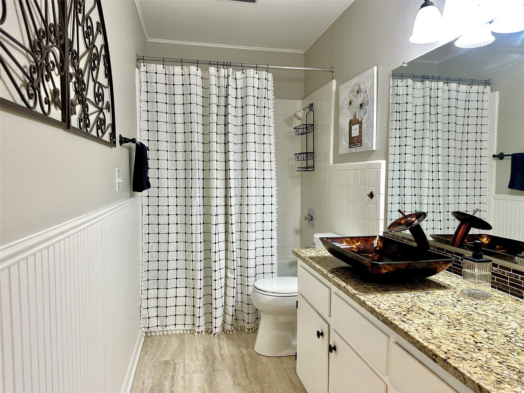 890 Highway 21 E, Bastrop, TX 78602