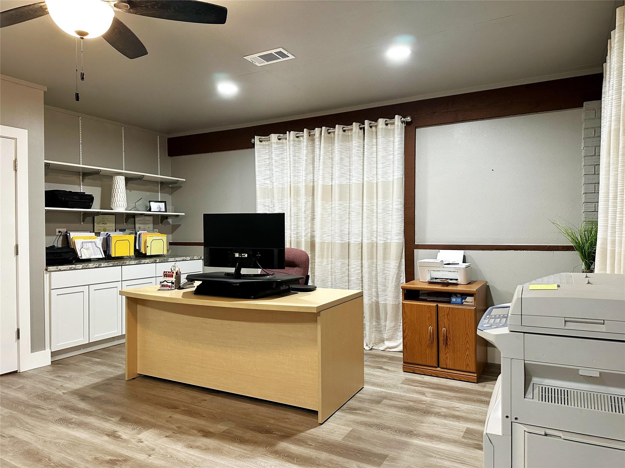 890 Highway 21 E, Bastrop, TX 78602