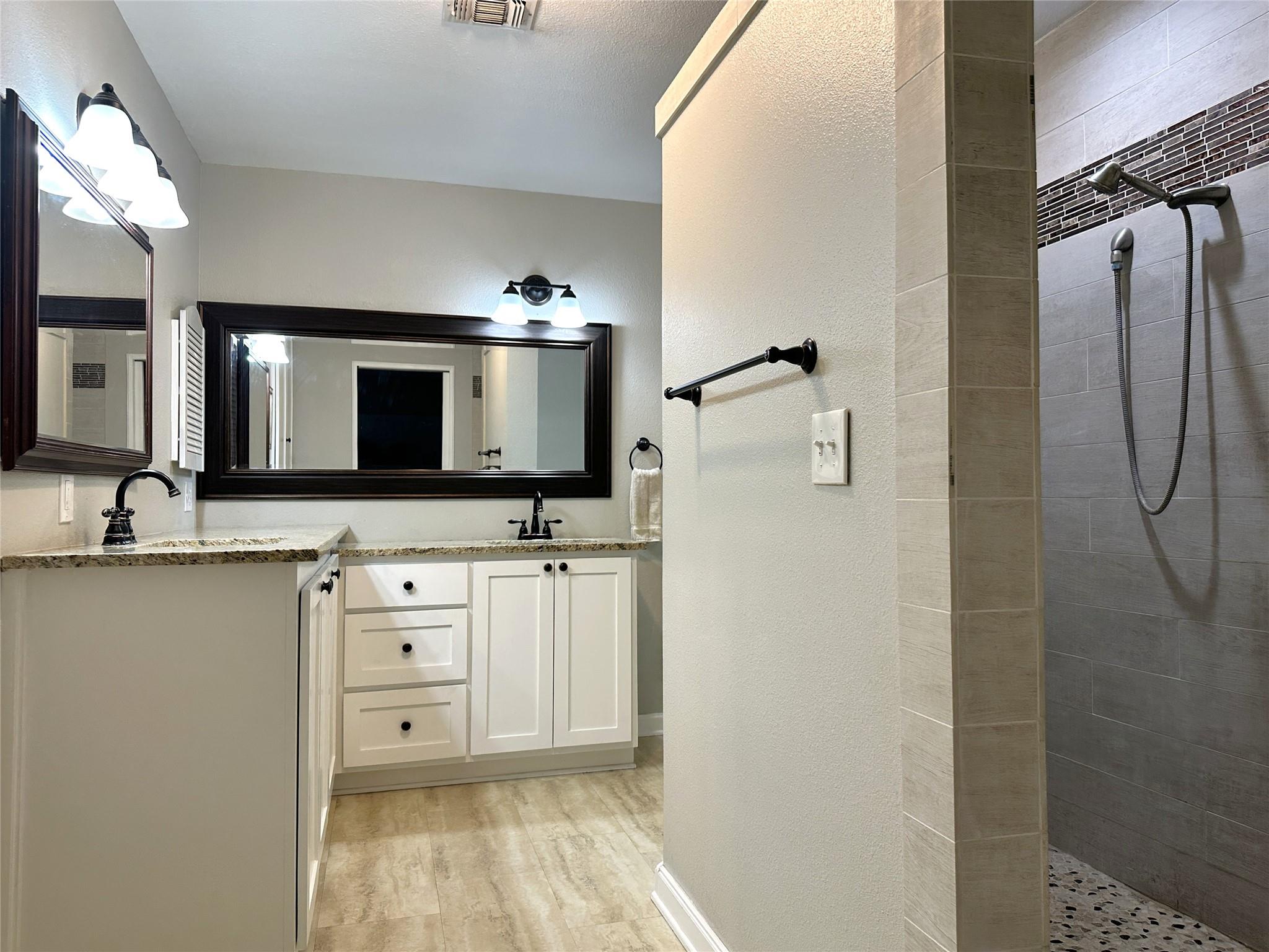 890 Highway 21 E, Bastrop, TX 78602