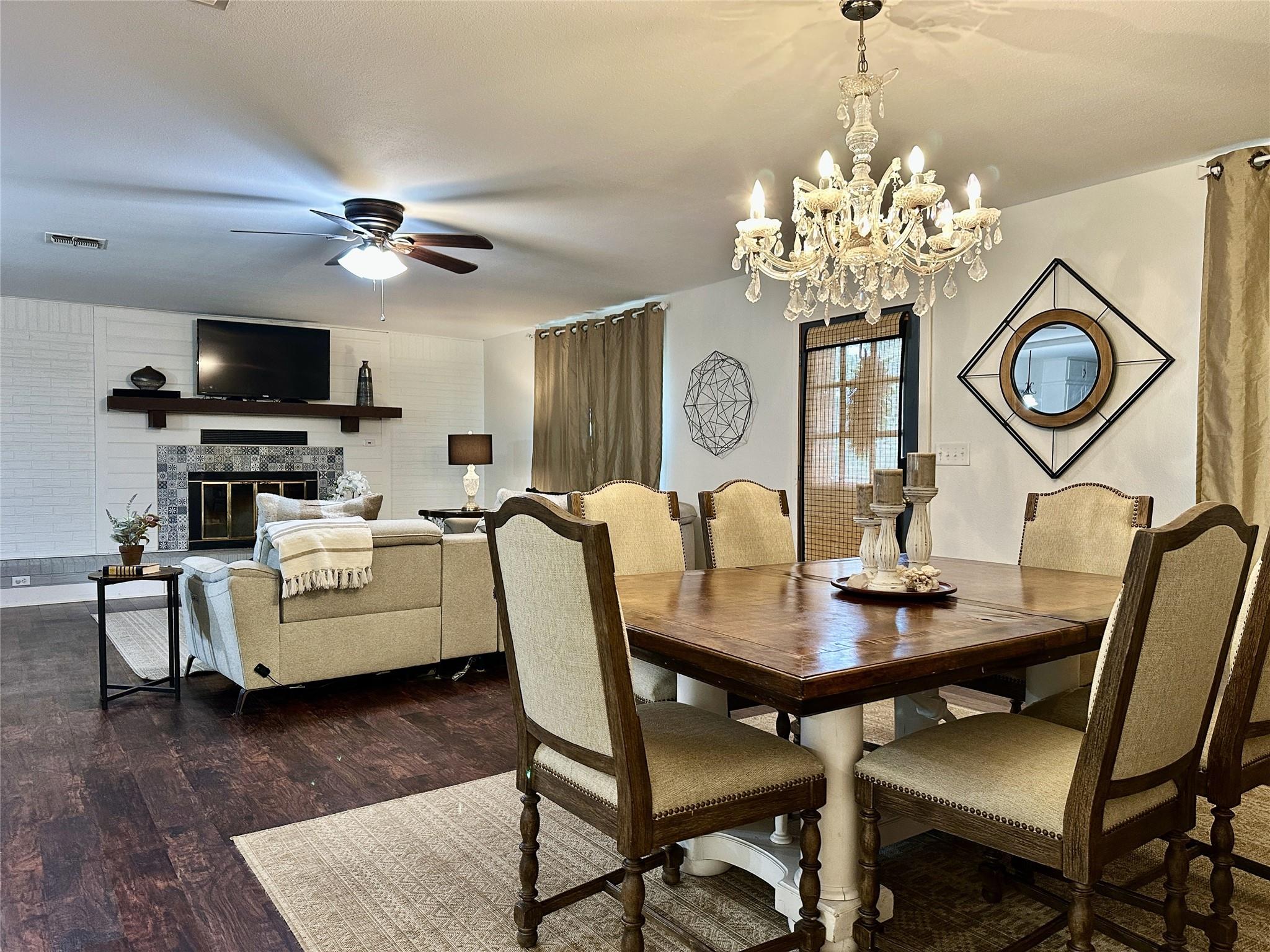 890 Highway 21 E, Bastrop, TX 78602