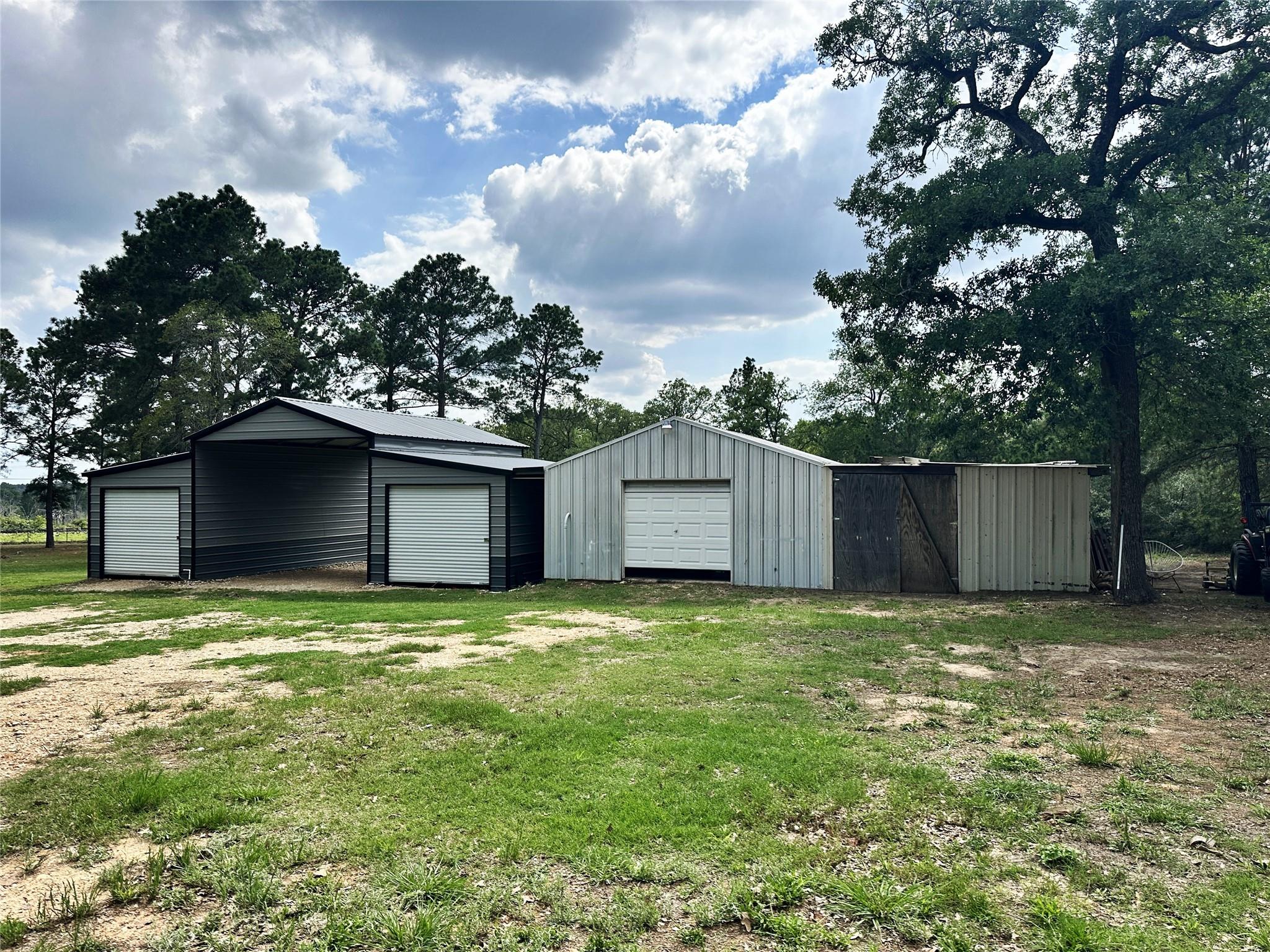 890 Highway 21 E, Bastrop, TX 78602