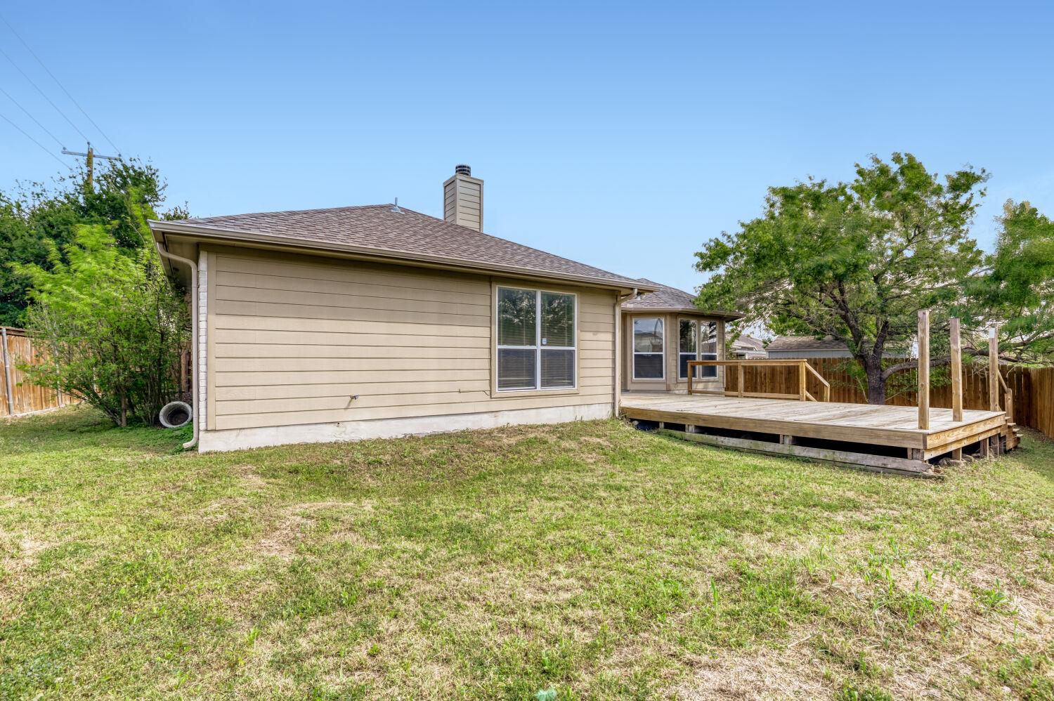 100 Antietam Trl, Elgin, TX 78621
