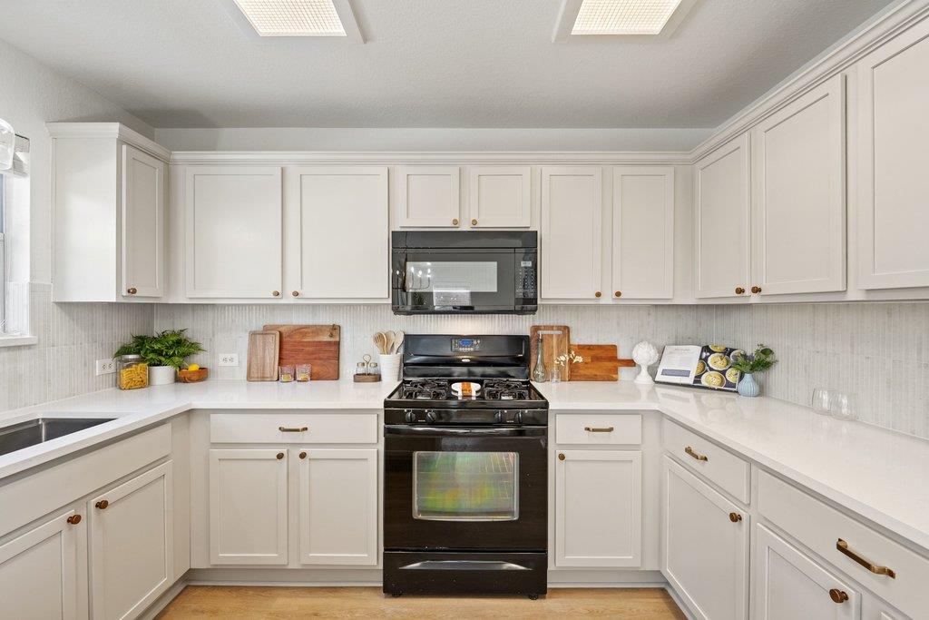 11416 Dog Leg Dr, Austin, TX 78717