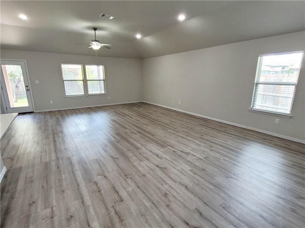 300 Bright Star Ln, Georgetown, TX 78628