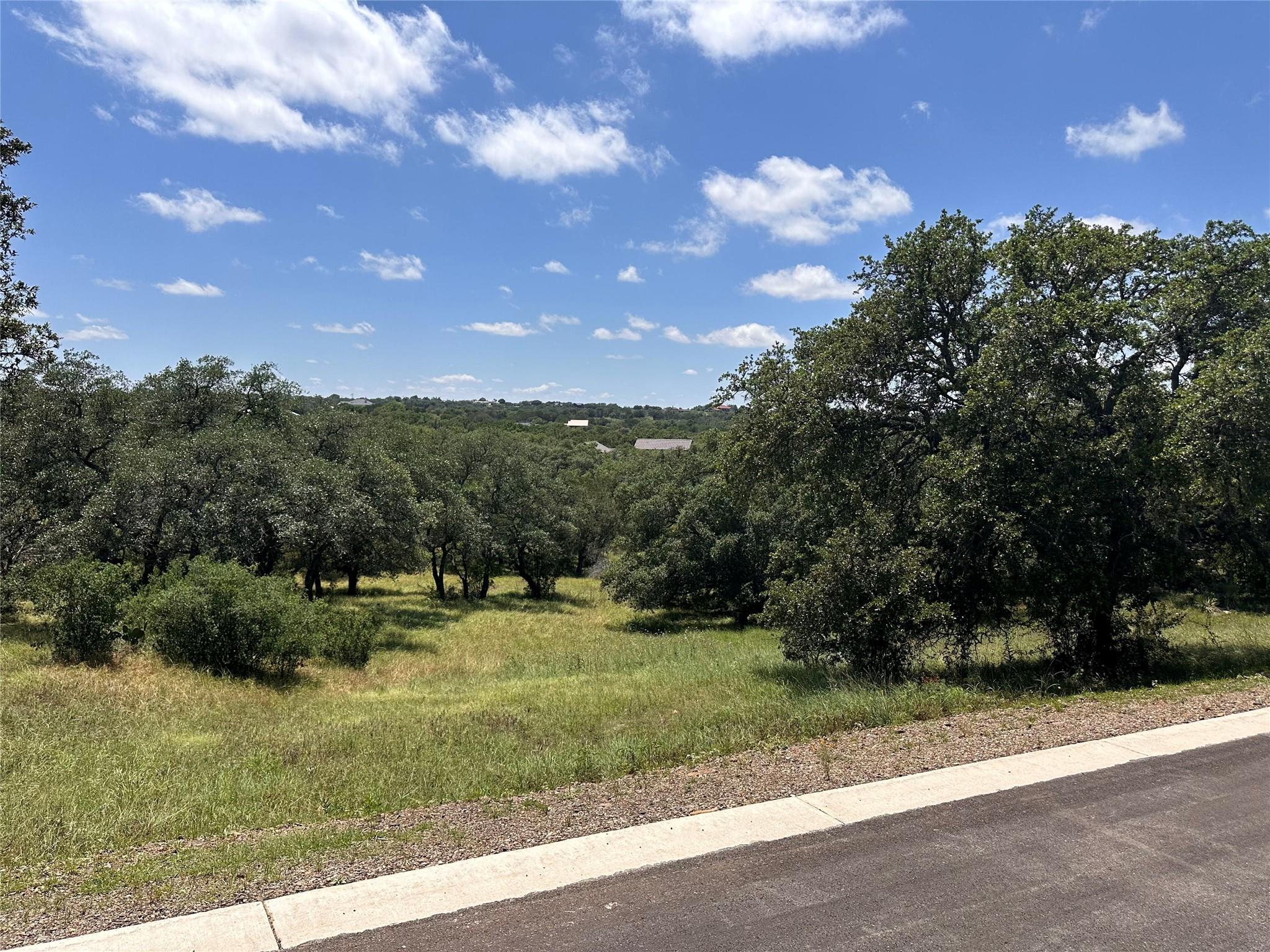 107 Cactus Cor, Horseshoe Bay, TX 78657