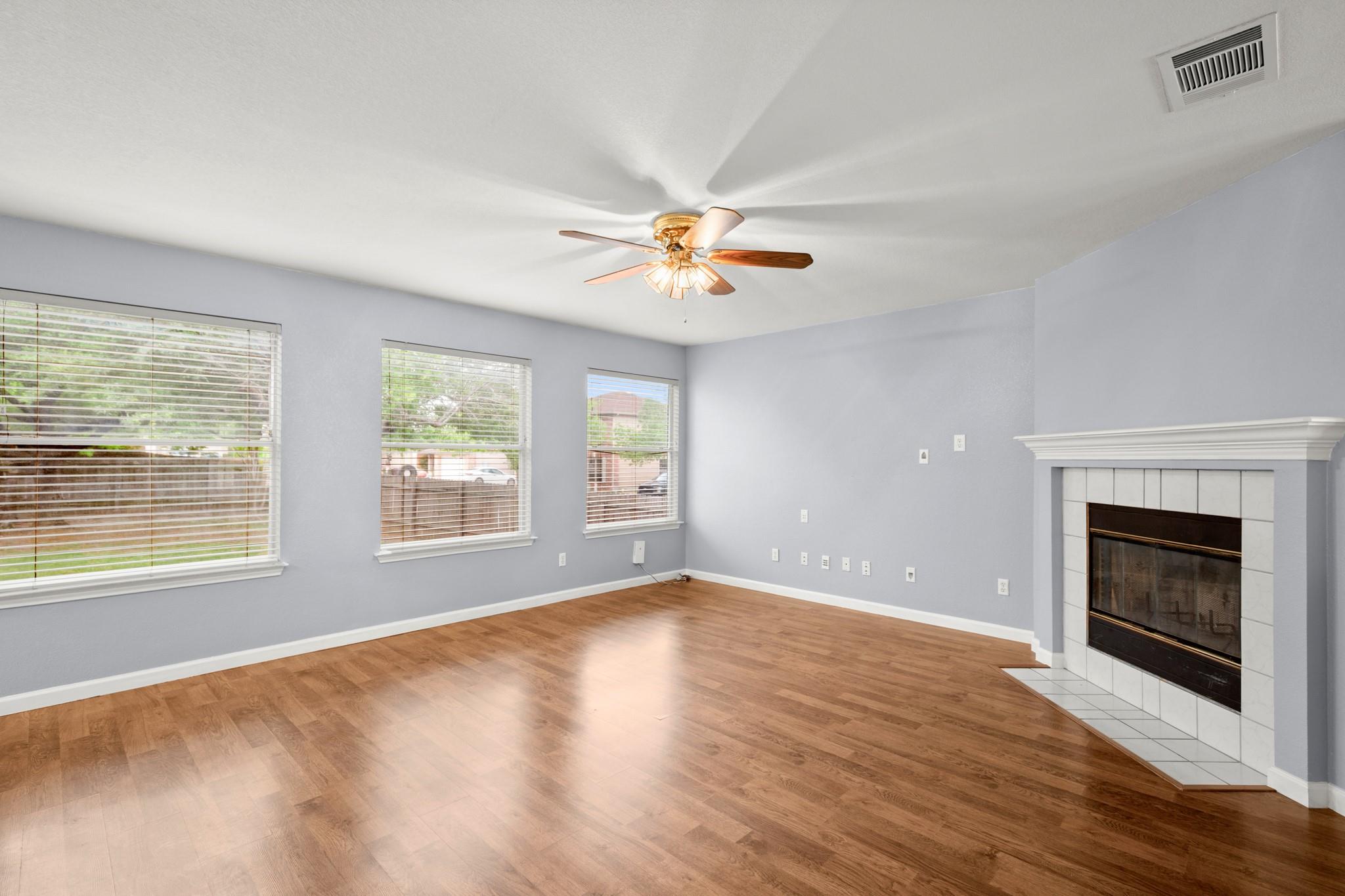 2001 Erika Cv, Round Rock, TX 78664