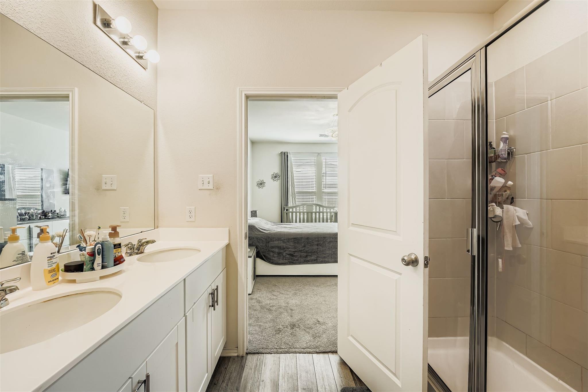 144 Gunther Way, Taylor, TX 76574