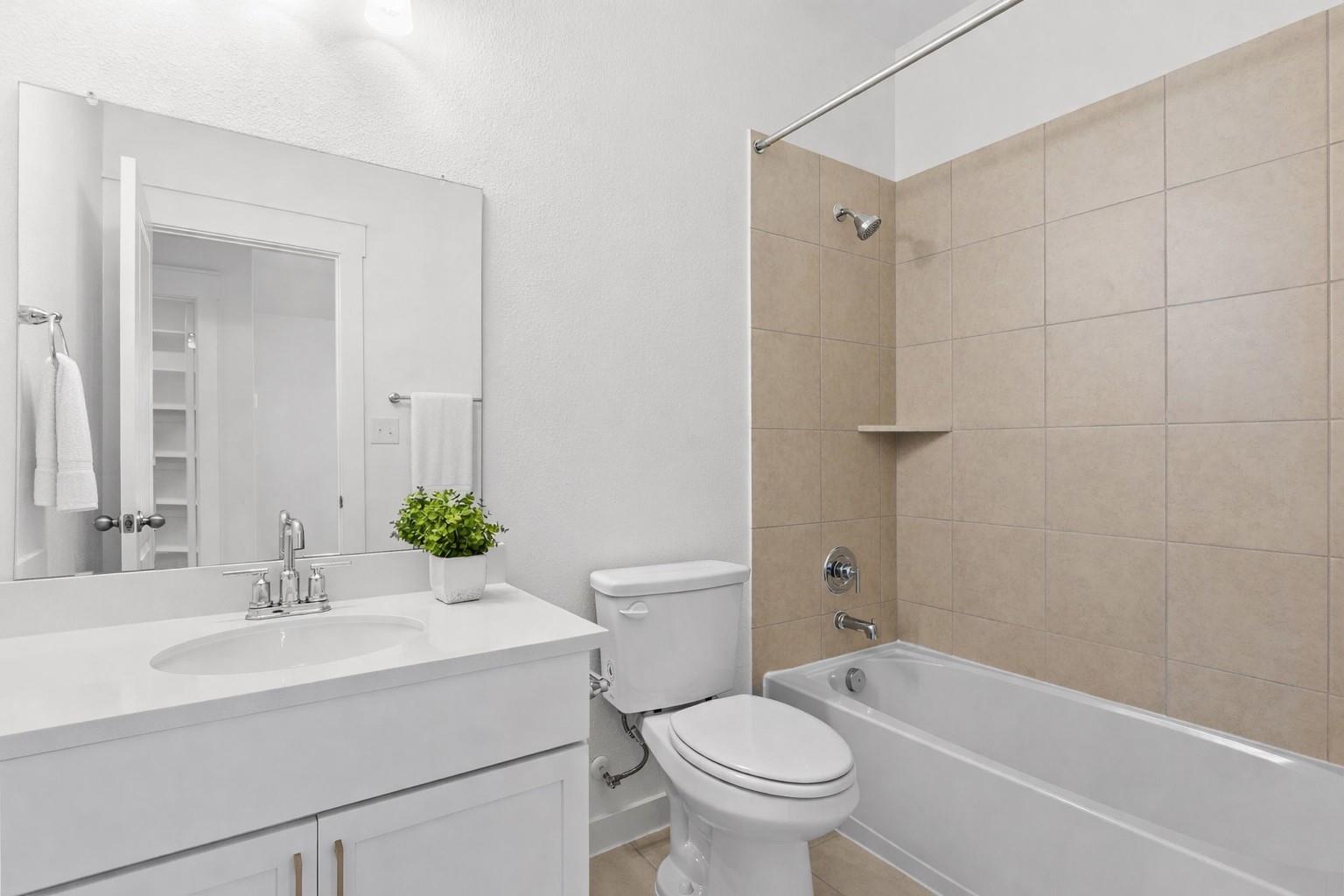 120 Hartson Dr, Taylor, TX 76574