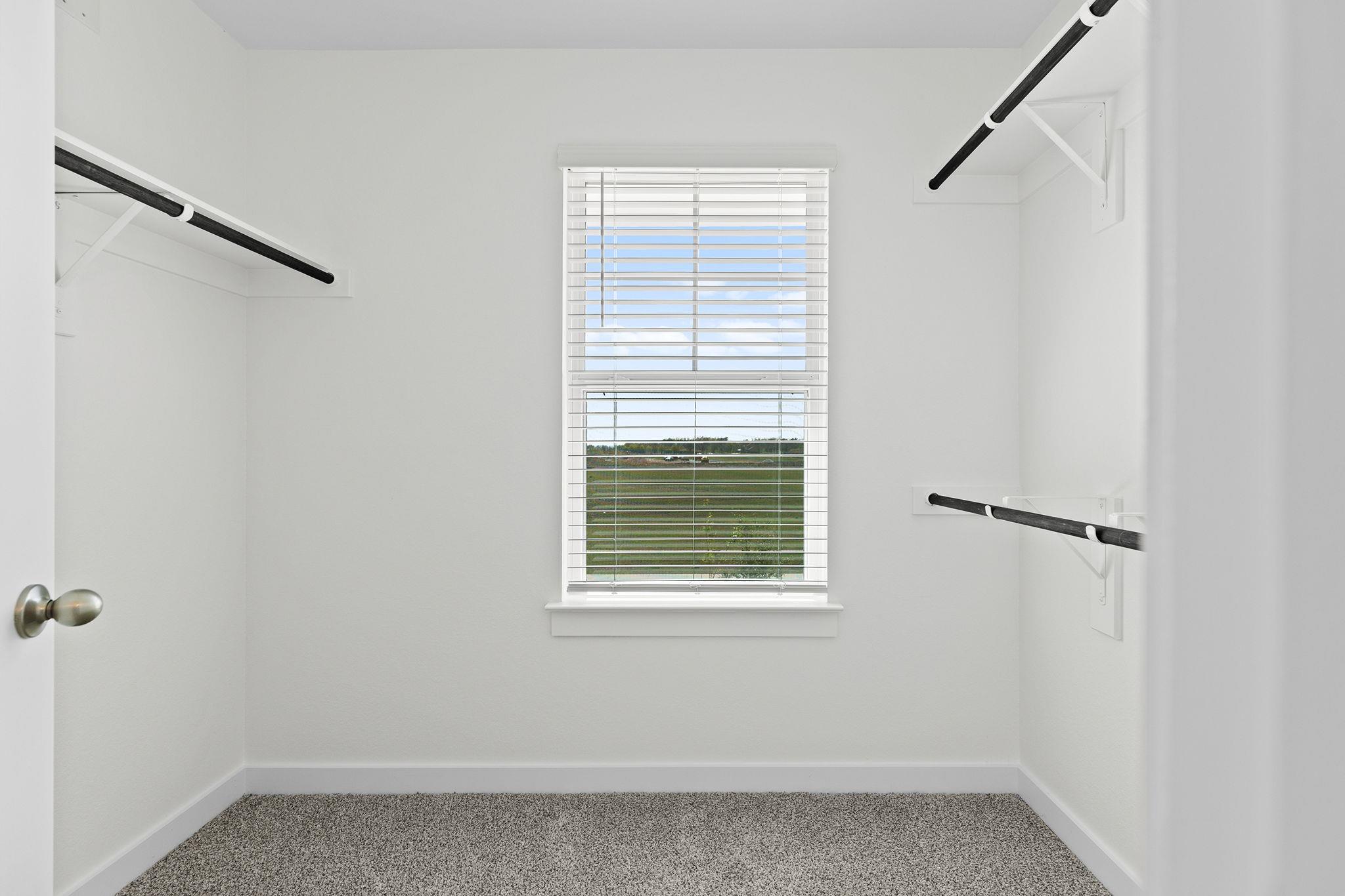 120 Hartson Dr, Taylor, TX 76574