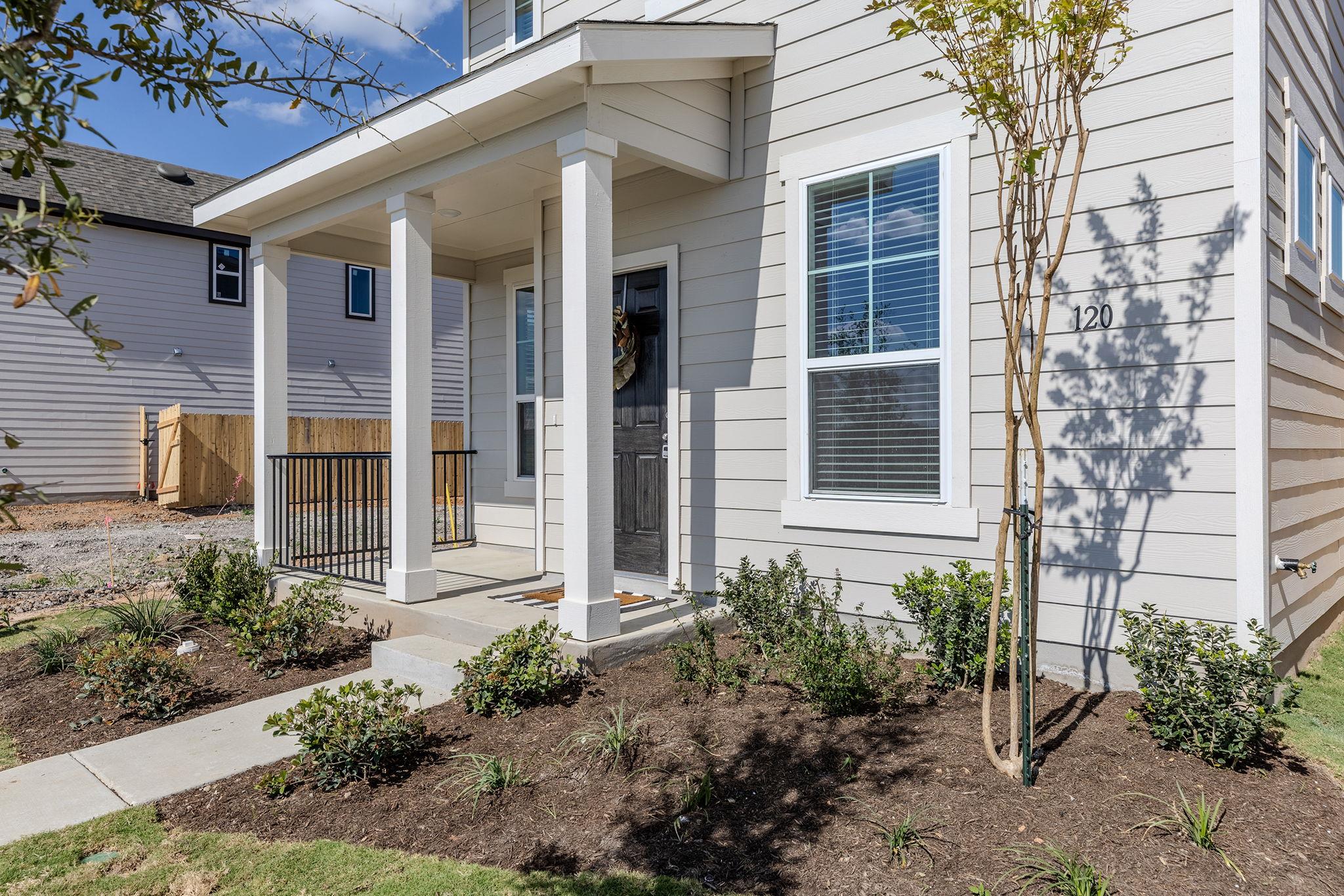 120 Hartson Dr, Taylor, TX 76574