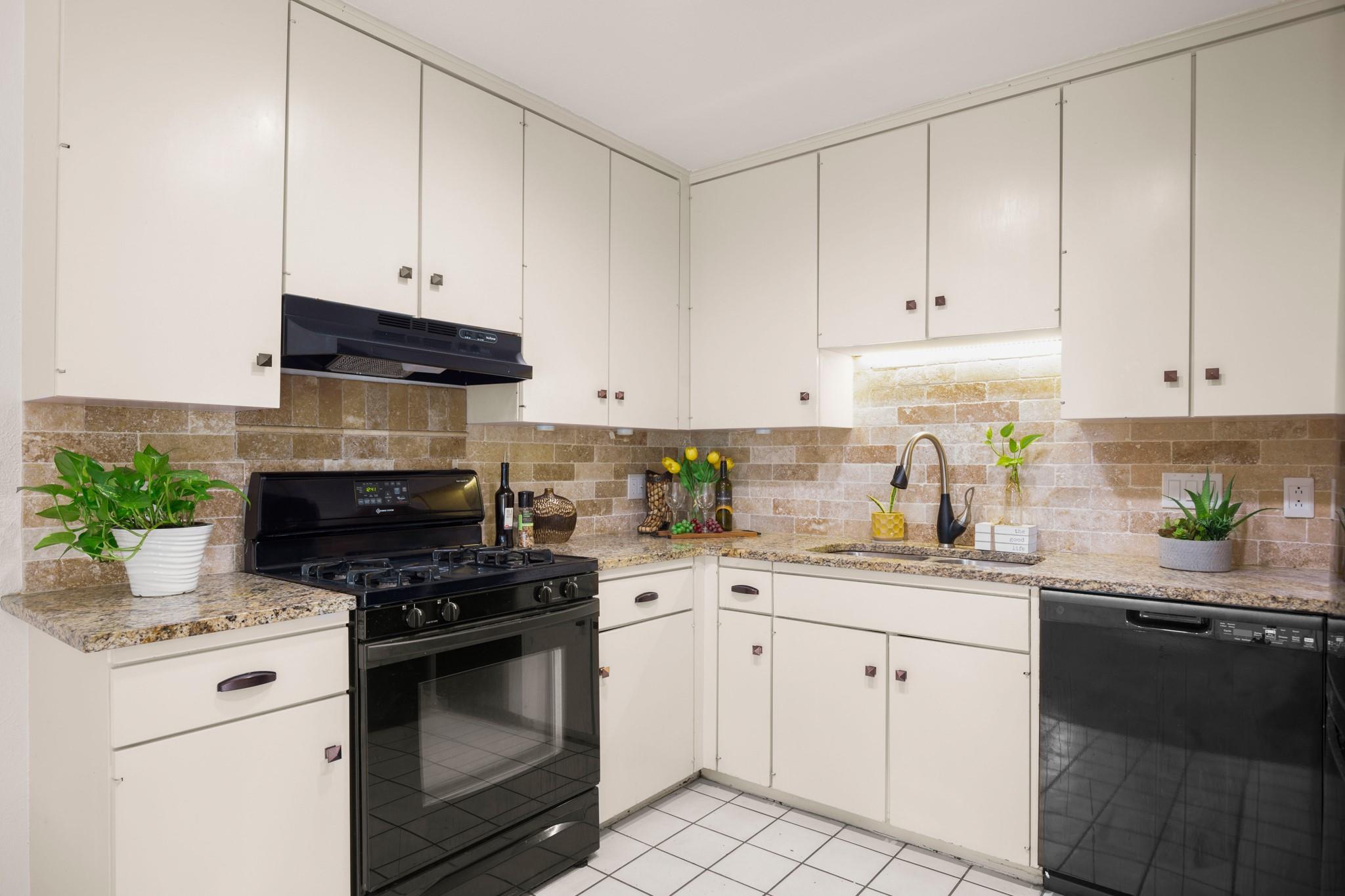 9001 Parkfield Dr # B, Austin, TX 78758