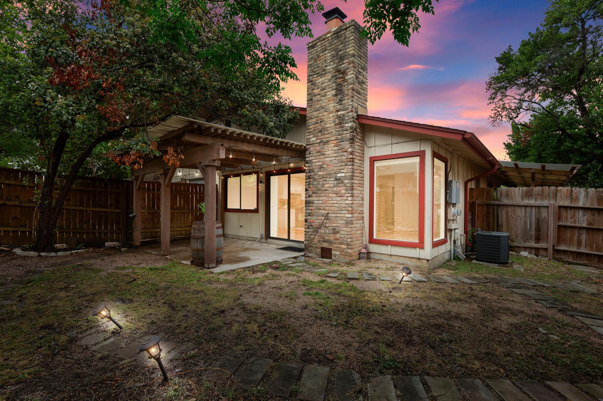 9001 Parkfield Dr # B, Austin, TX 78758