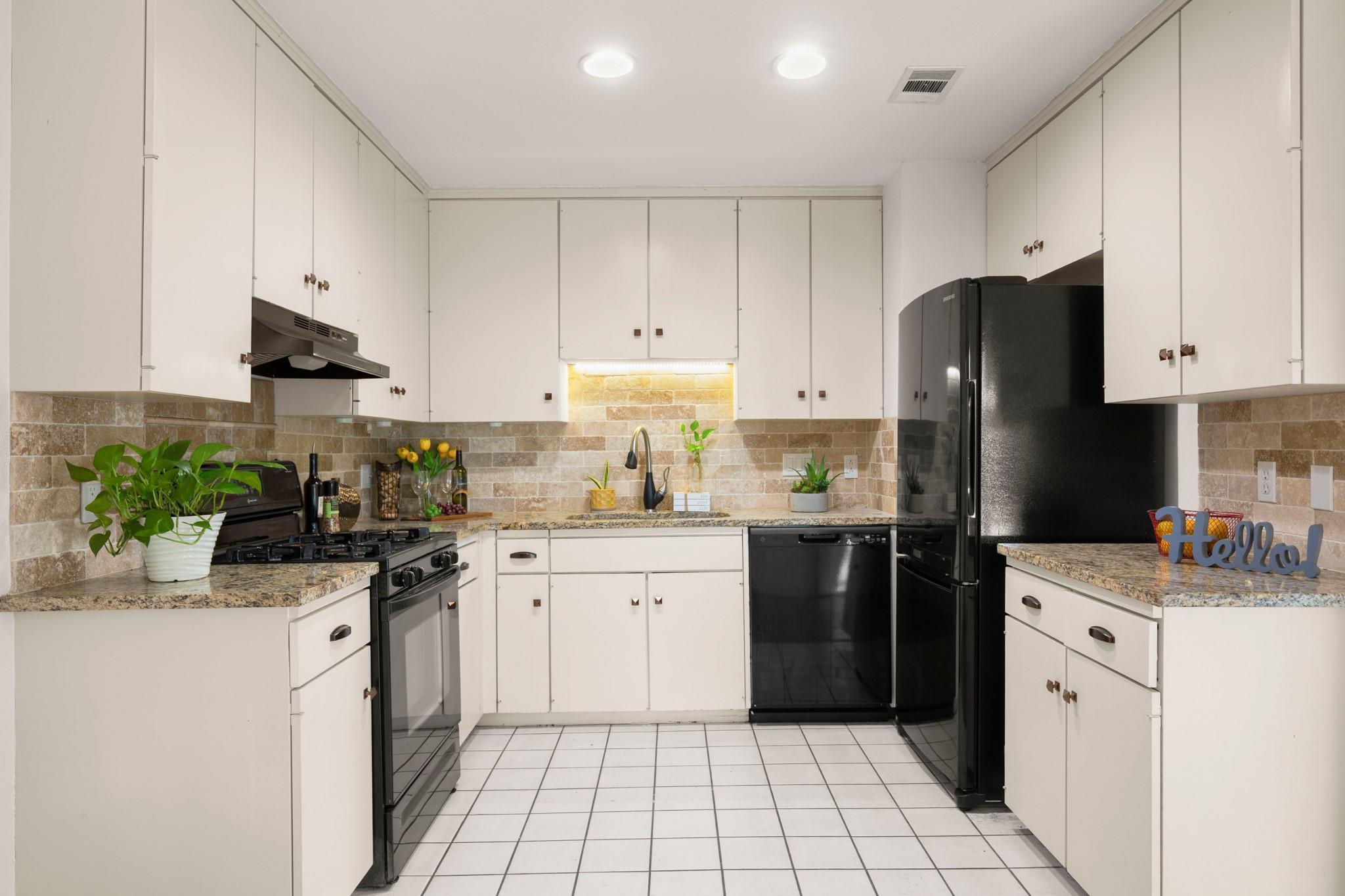 9001 Parkfield Dr # B, Austin, TX 78758