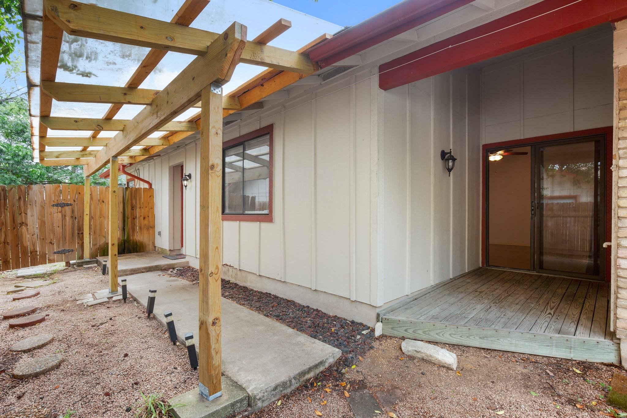 9001 Parkfield Dr # B, Austin, TX 78758