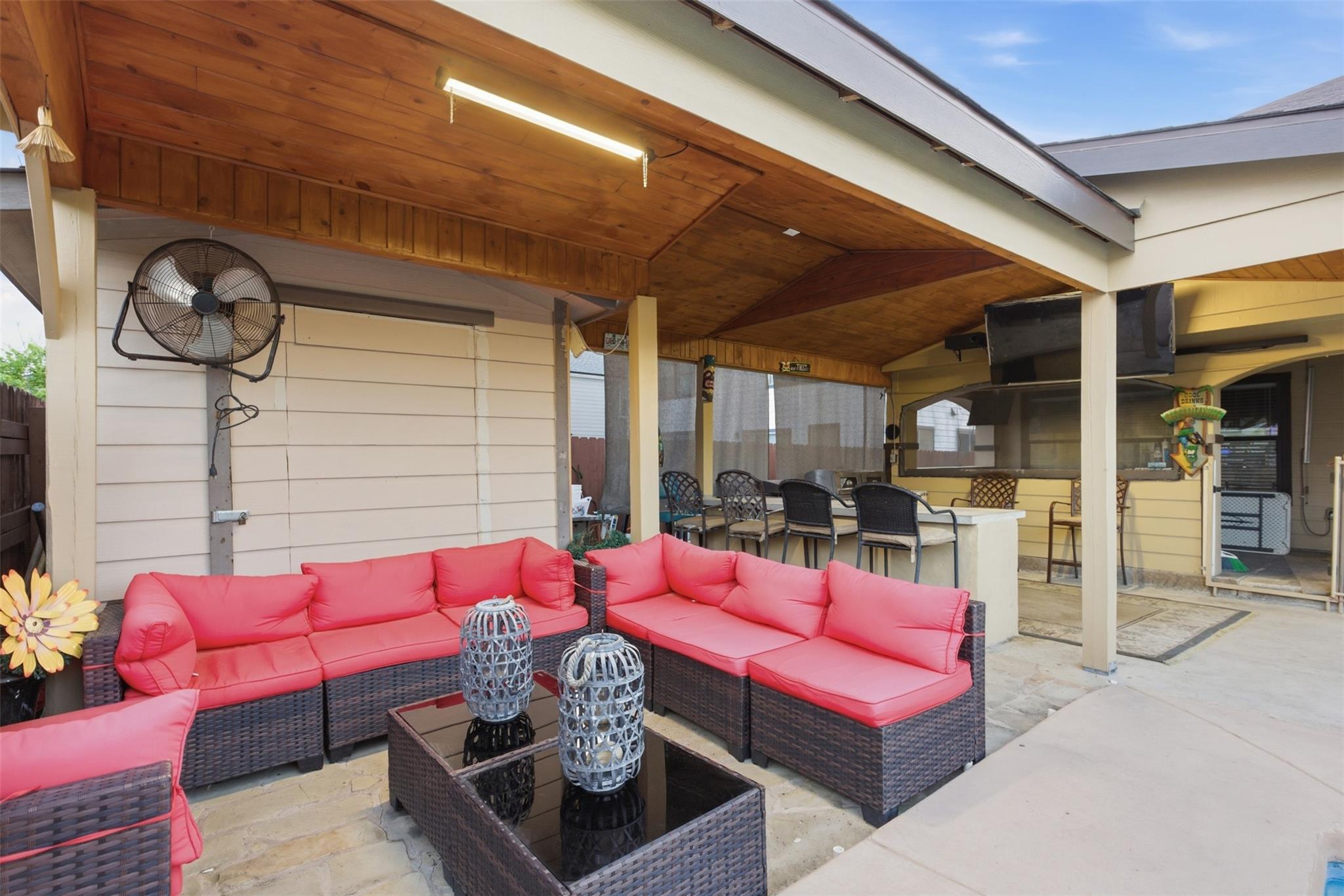 5701 Malarkey Rd, Del Valle, TX 78617