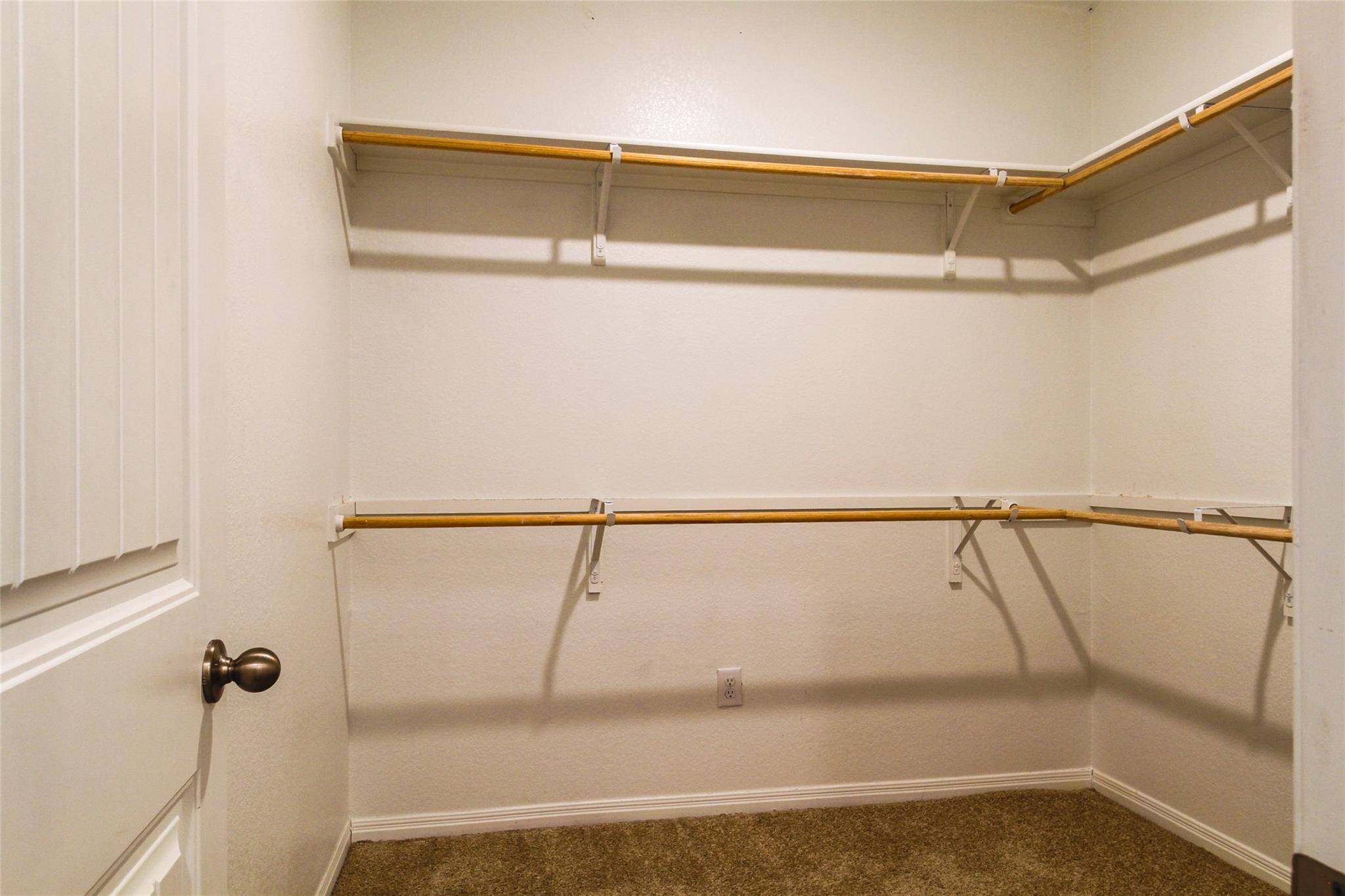 182 Eagle Mountain Trl, Kyle, TX 78640