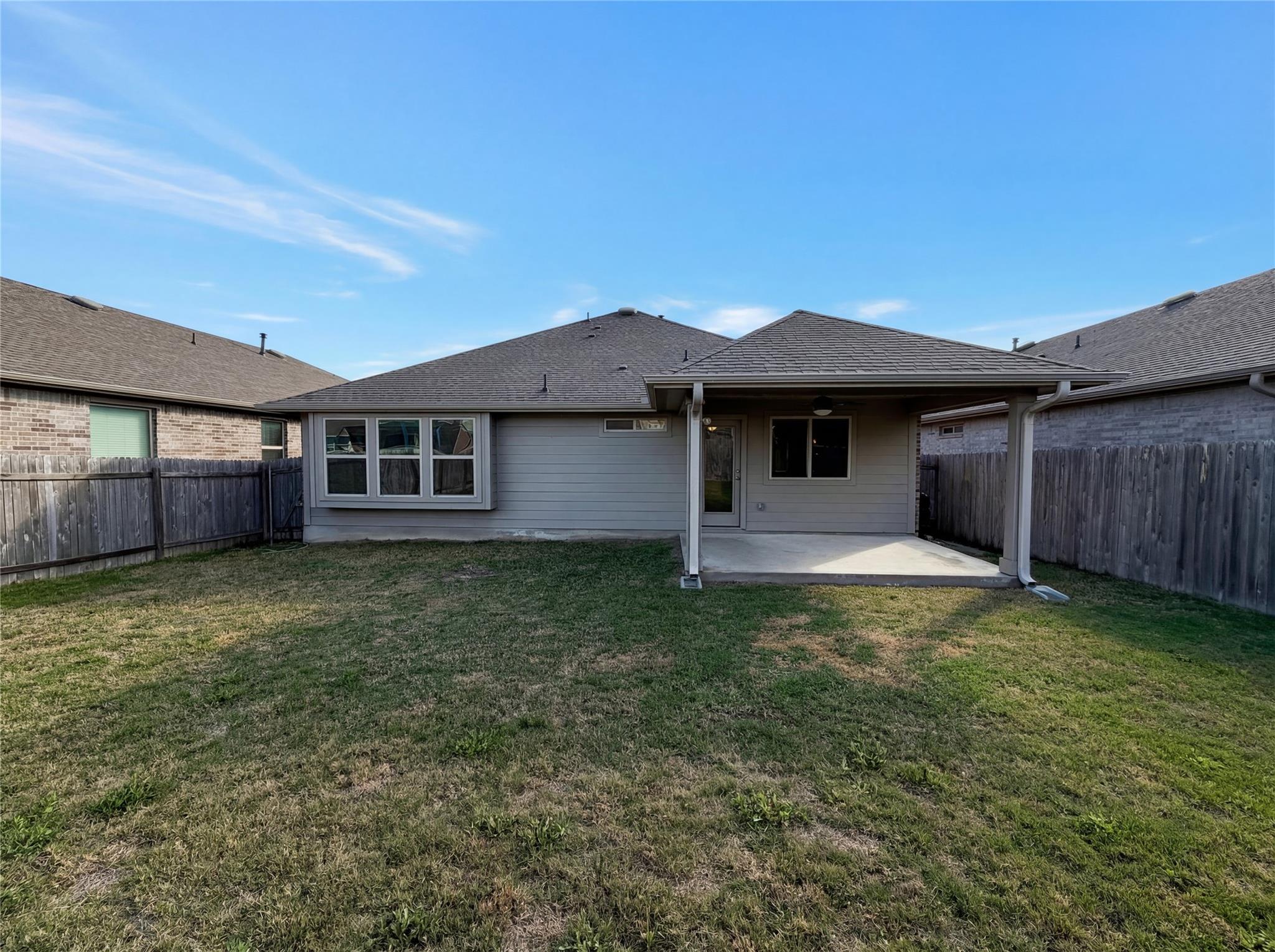 543 Tanda Ln, Hutto, TX 78634