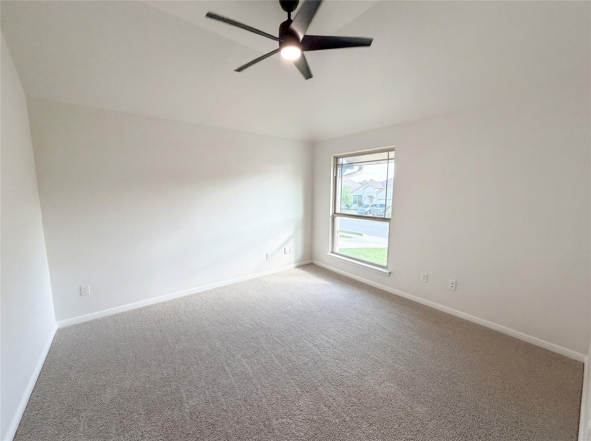 543 Tanda Ln, Hutto, TX 78634