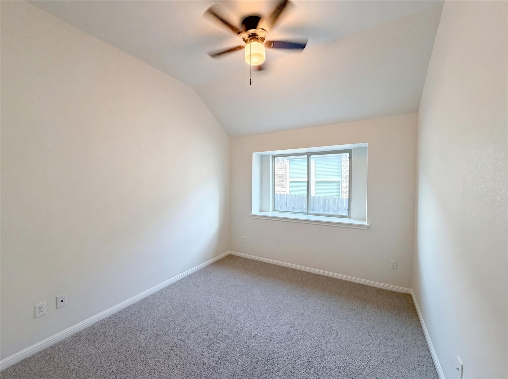 543 Tanda Ln, Hutto, TX 78634