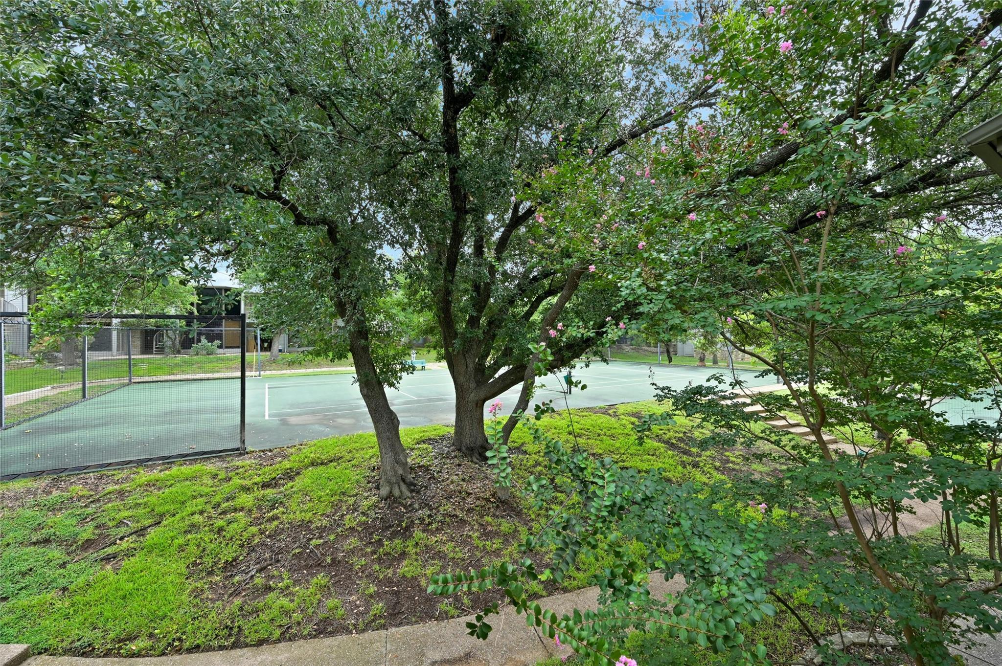 200 World Of Tennis Sq # 200, Lakeway, TX 78738