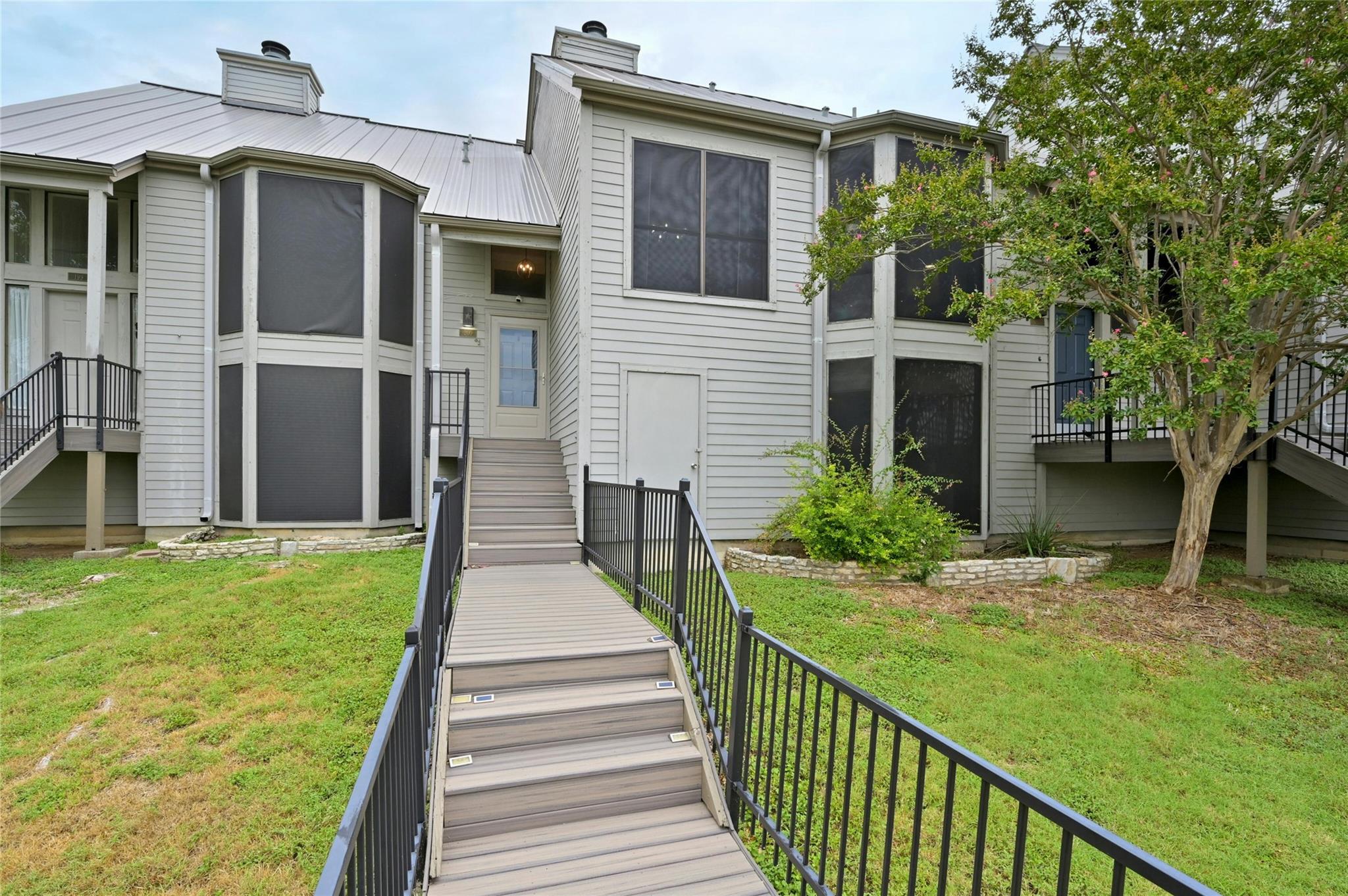 200 World Of Tennis Sq # 200, Lakeway, TX 78738