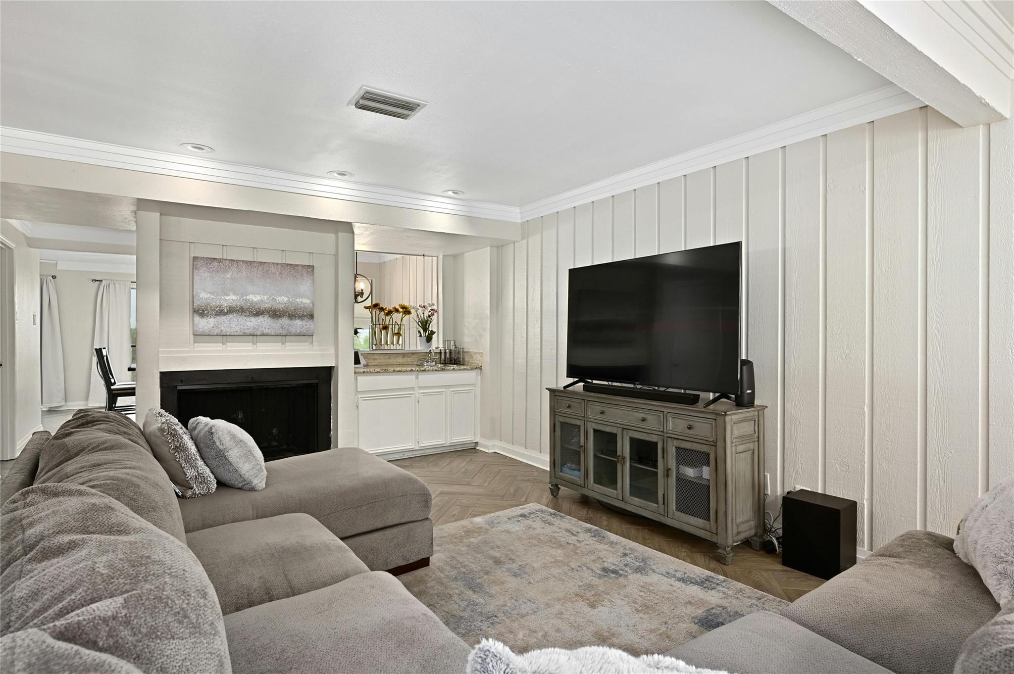 200 World Of Tennis Sq # 200, Lakeway, TX 78738