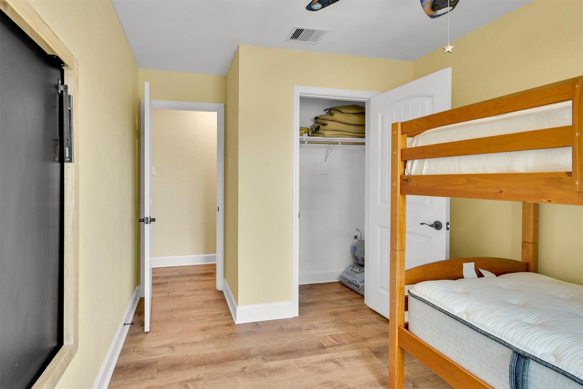 801 Live Oak Trl, Liberty Hill, TX 78642